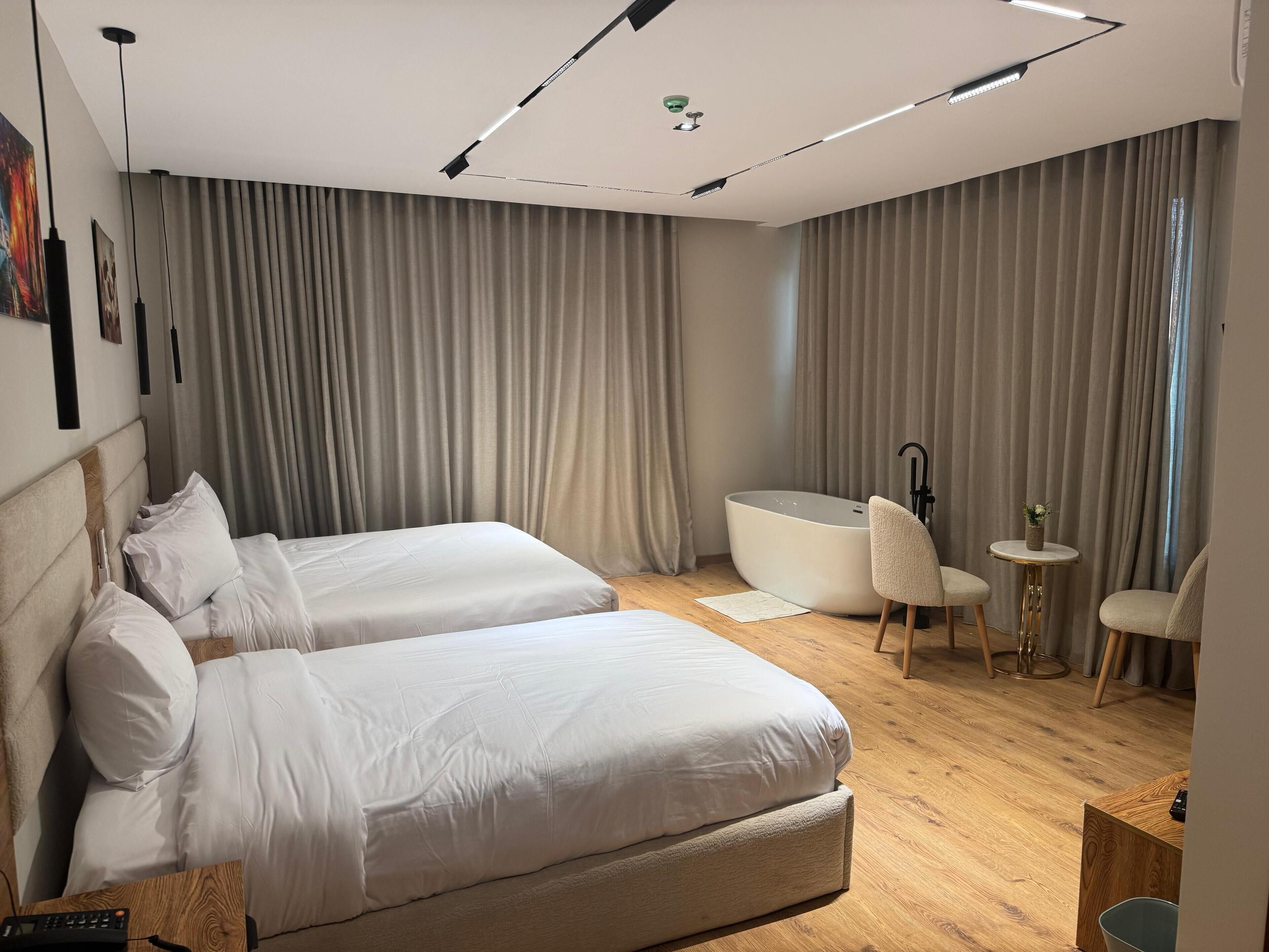 Palacio Pyramids Hotel