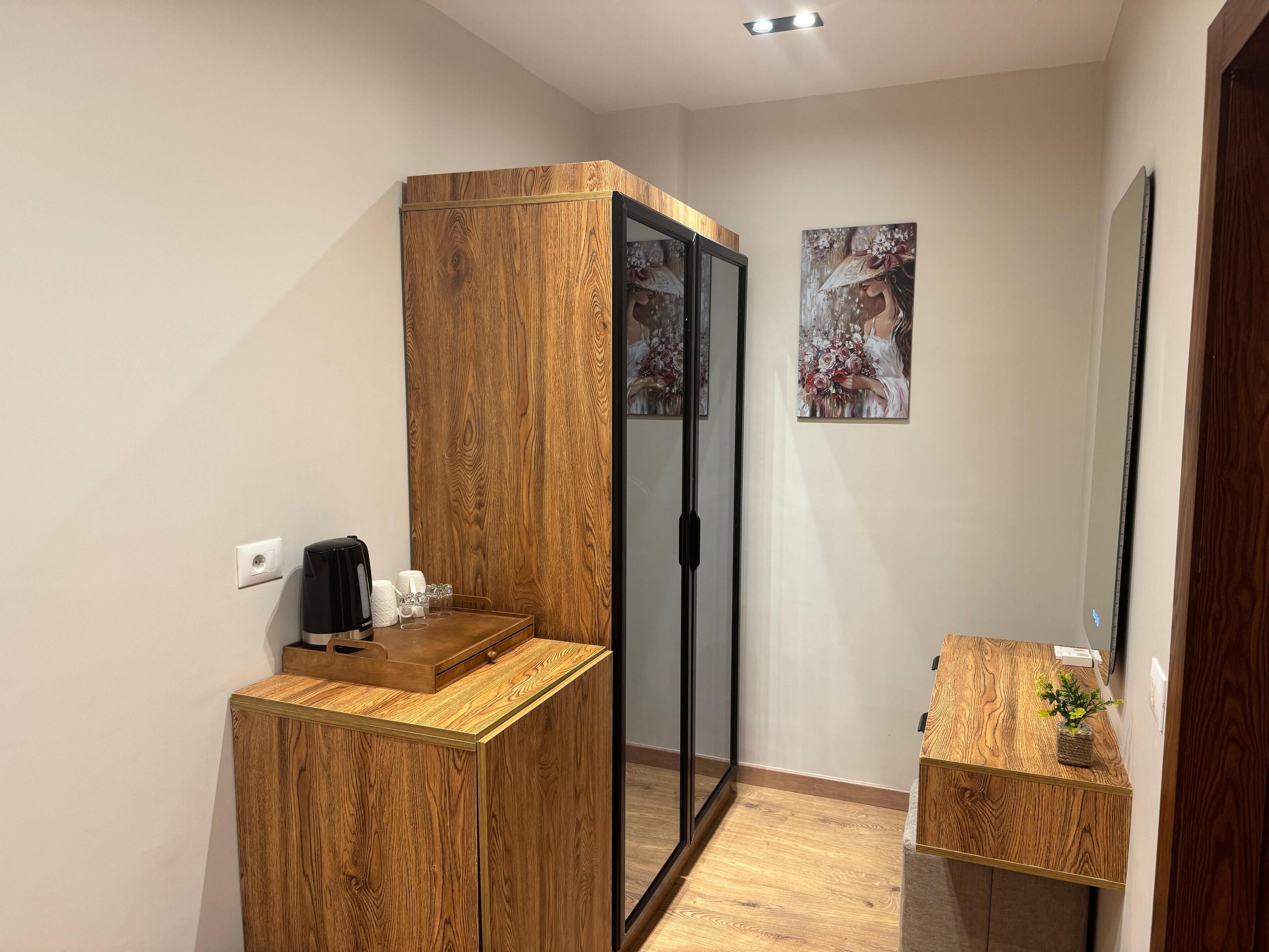 Palacio Pyramids Hotel