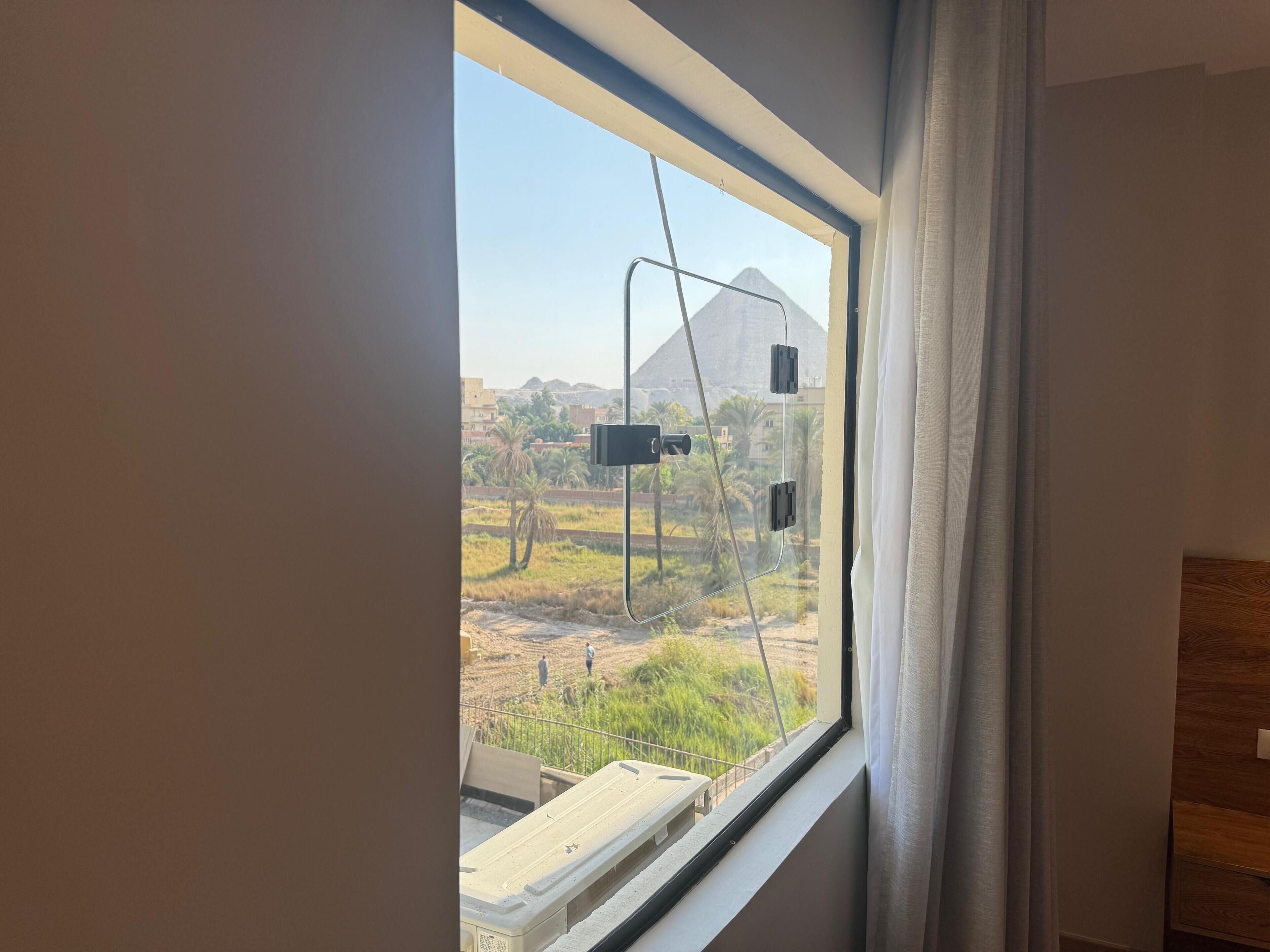 Palacio Pyramids Hotel