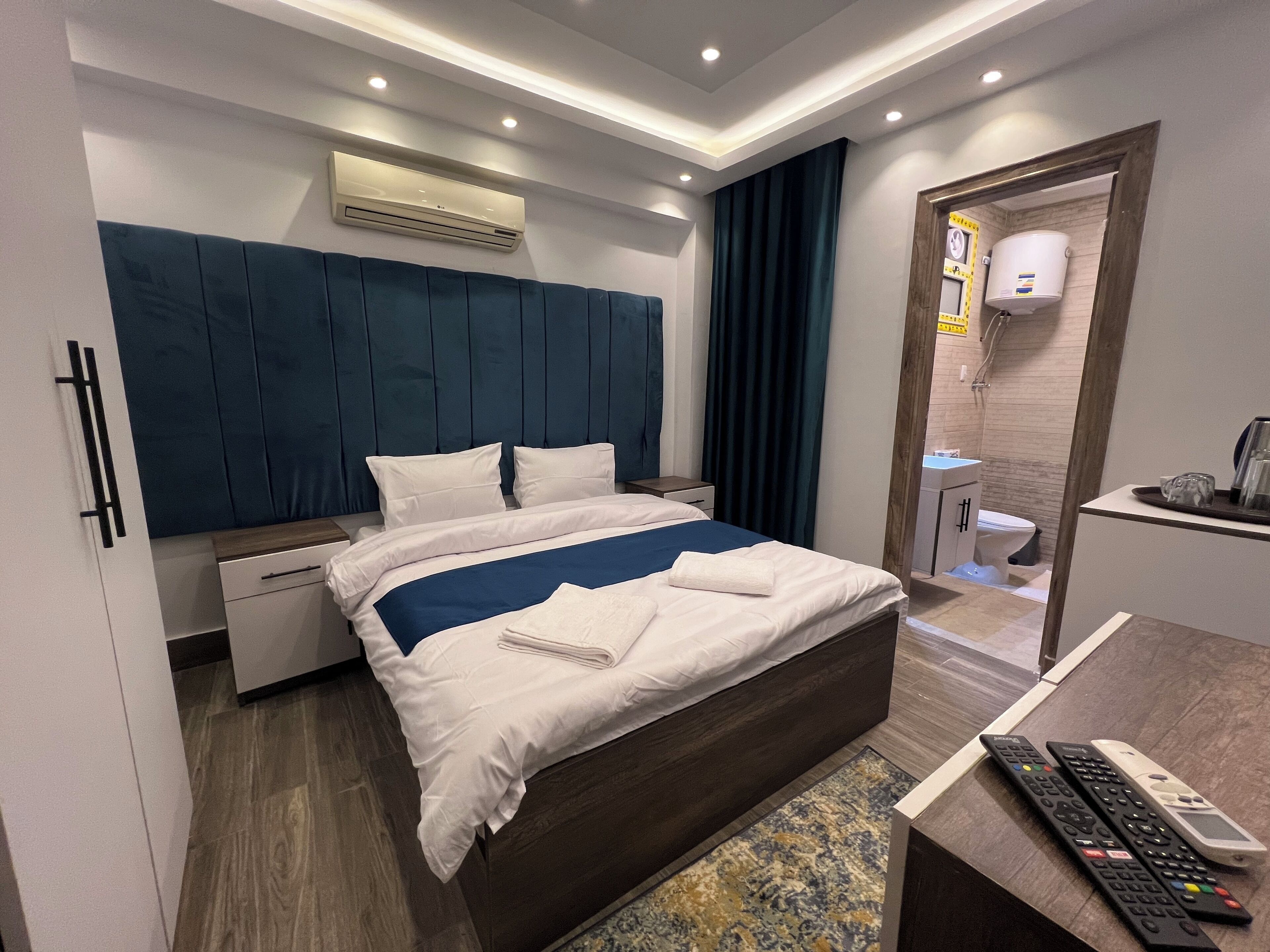 Premier Pyramids Inn