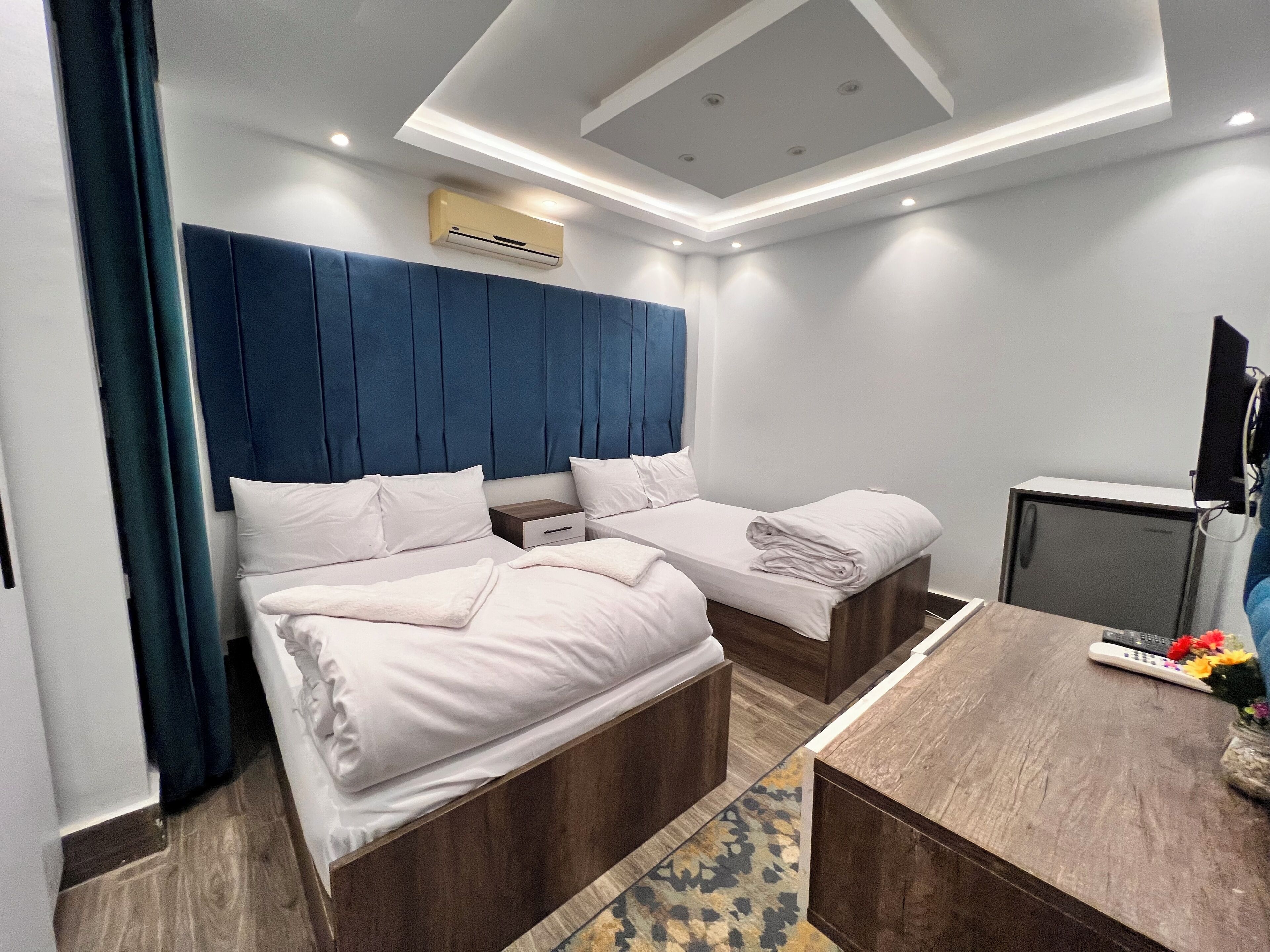 Premier Pyramids Inn