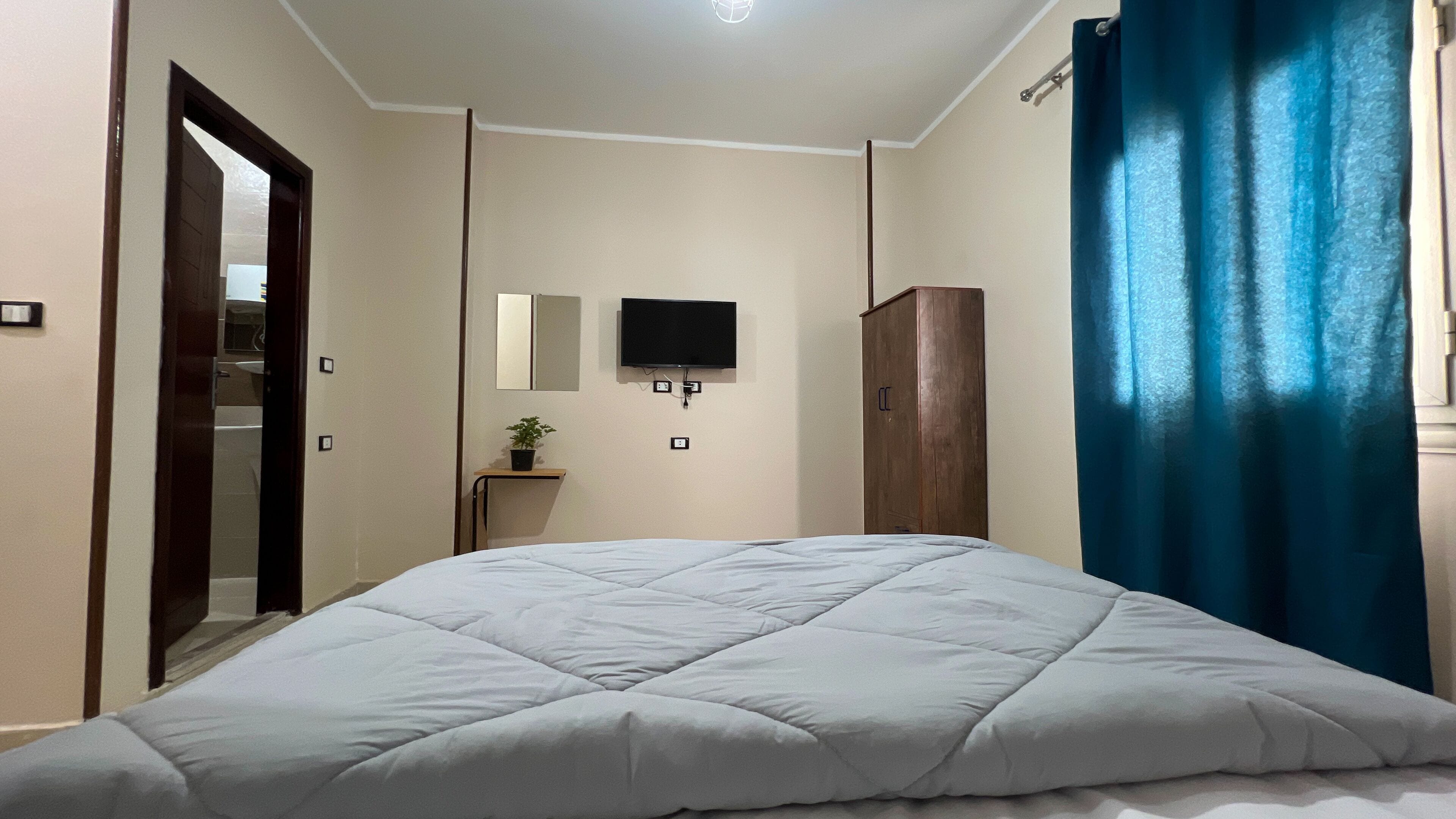 Pyramids Road Guest House