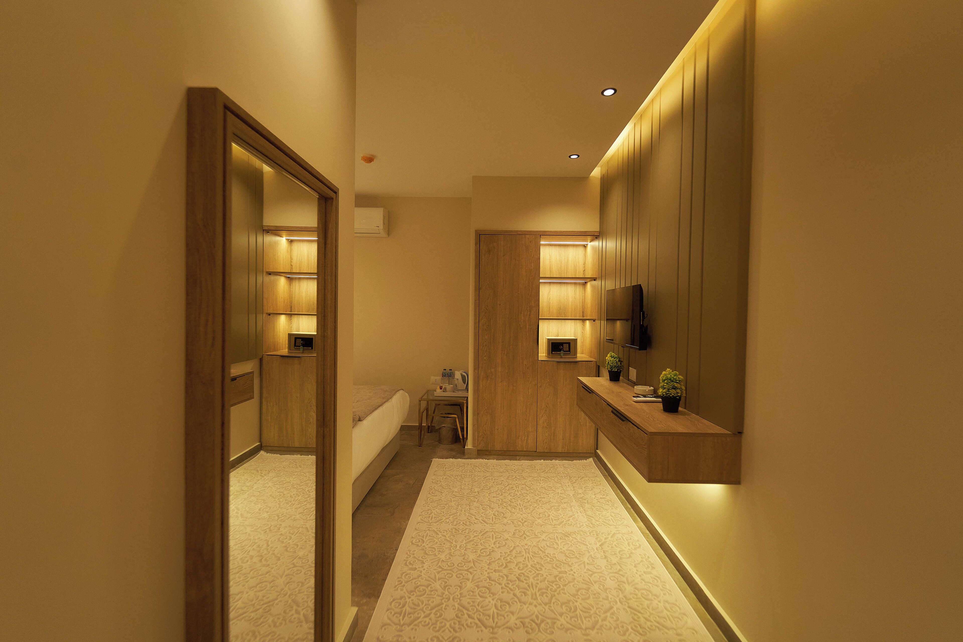 Pyramids Secret Hotel