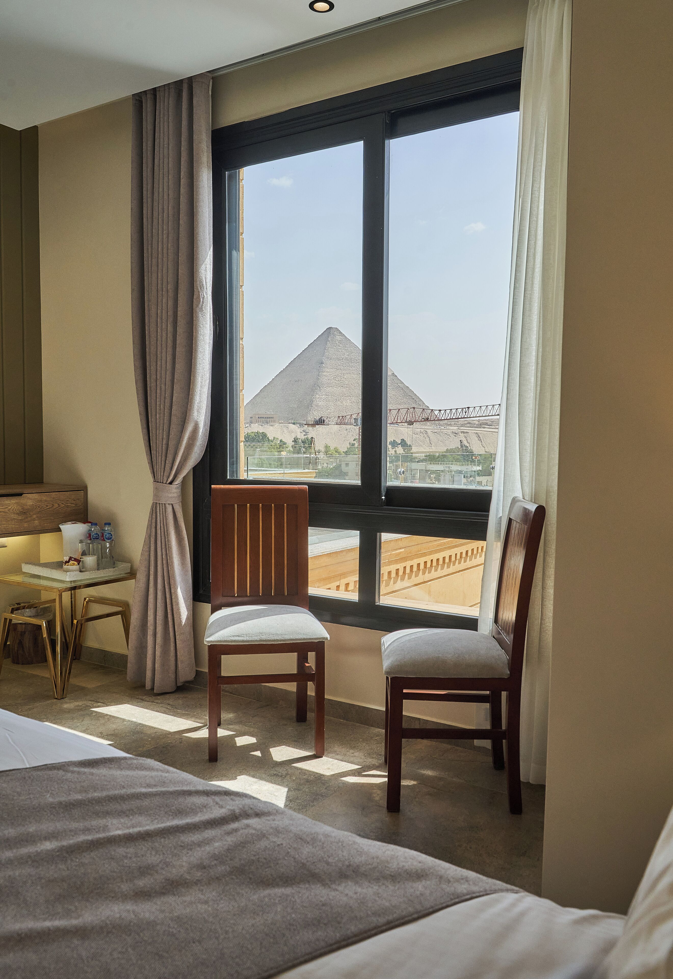 Pyramids Secret Hotel