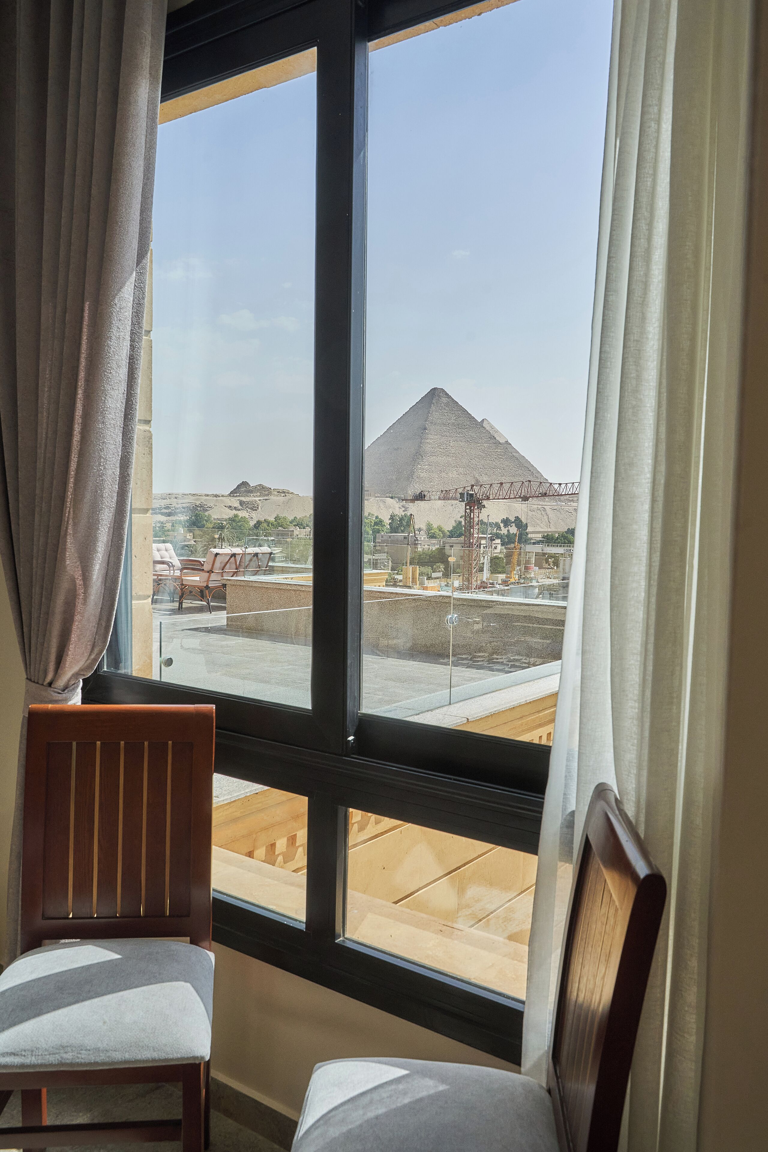 Pyramids Secret Hotel