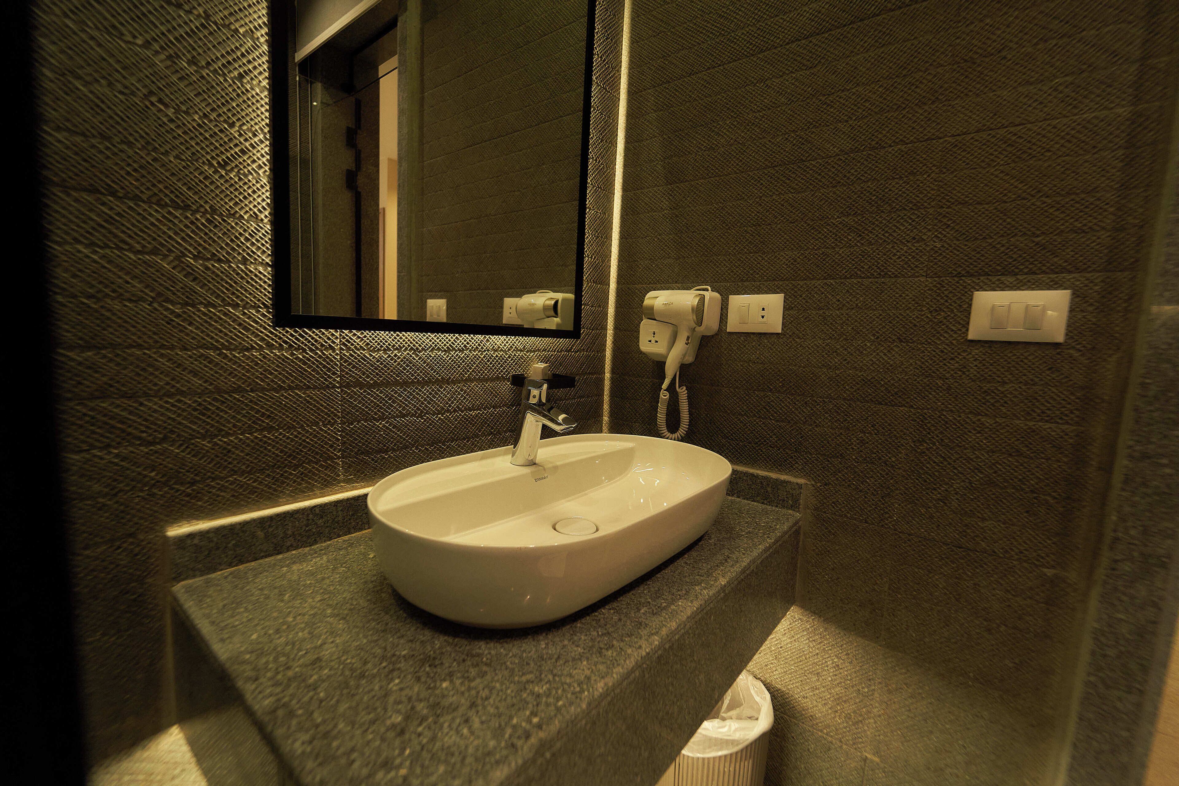 Pyramids Secret Hotel