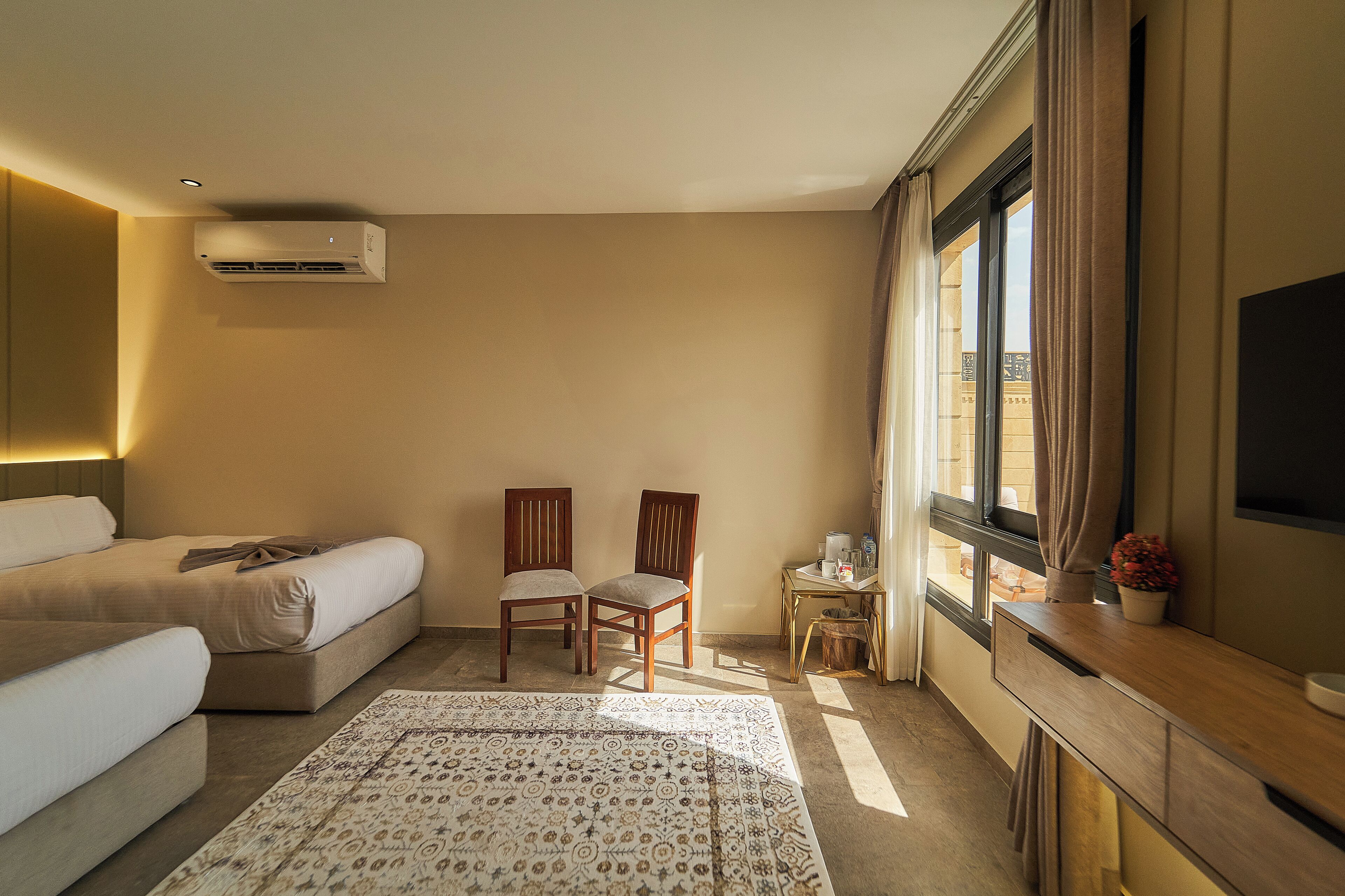 Pyramids Secret Hotel