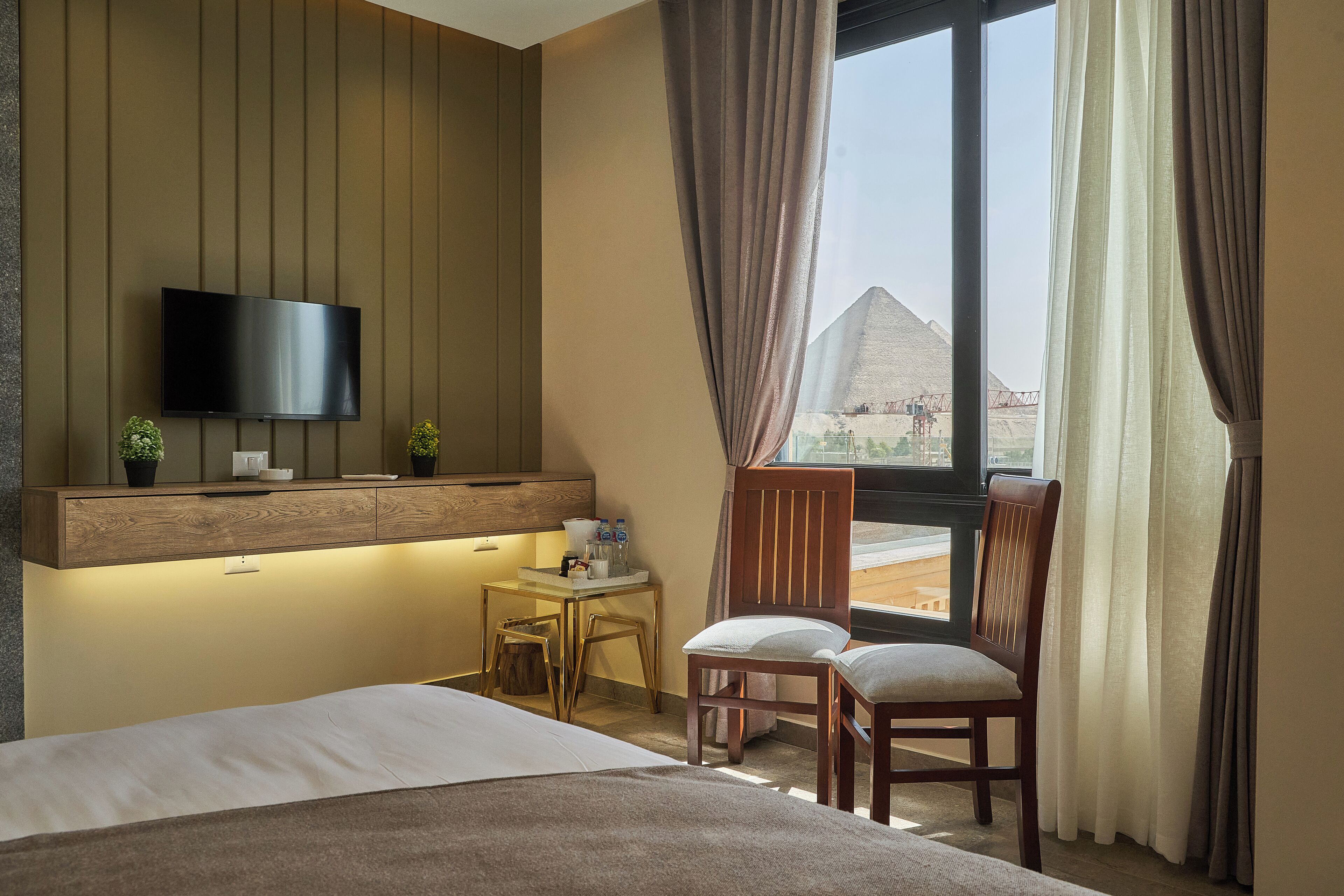 Pyramids Secret Hotel