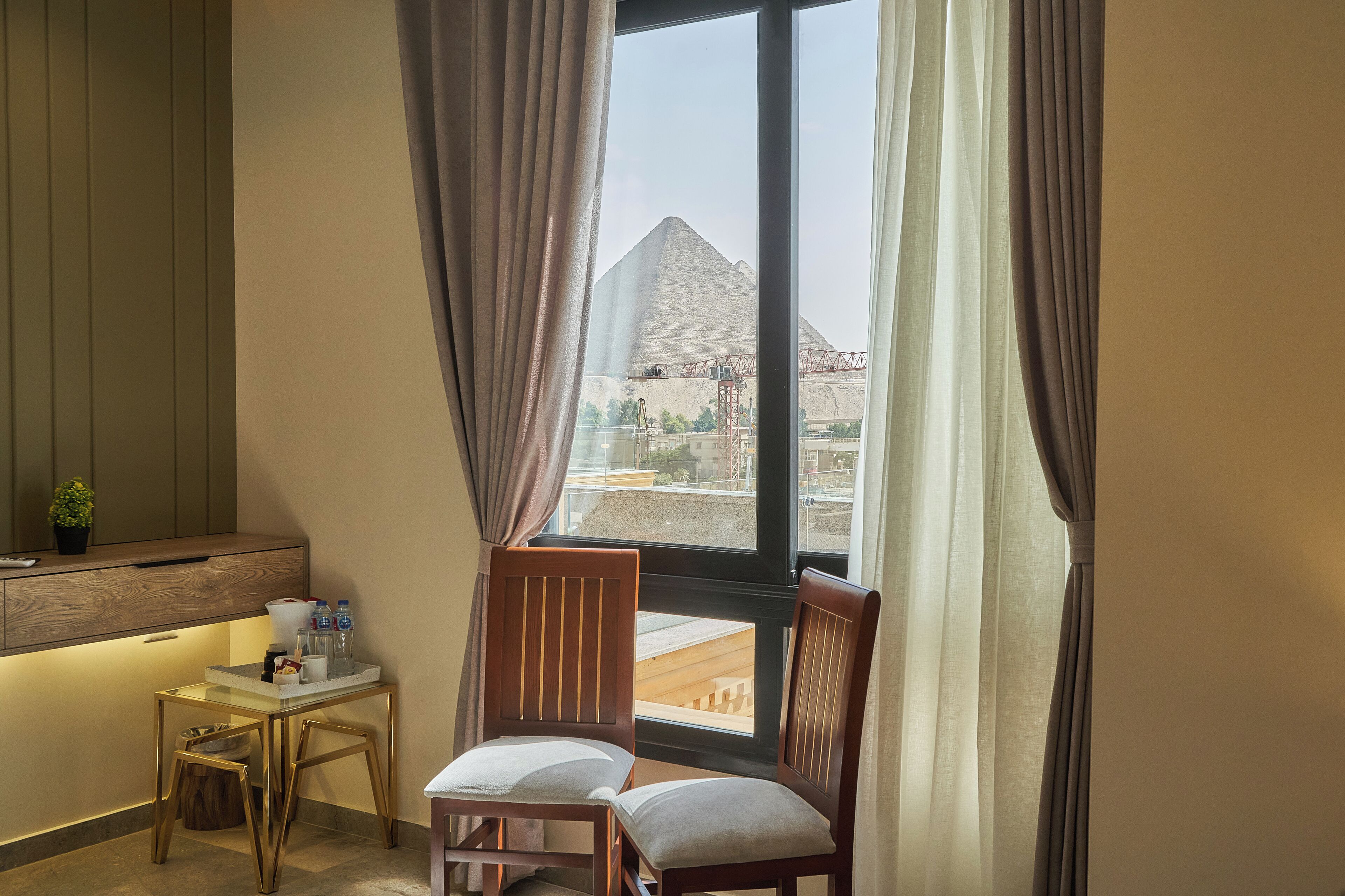 Pyramids Secret Hotel