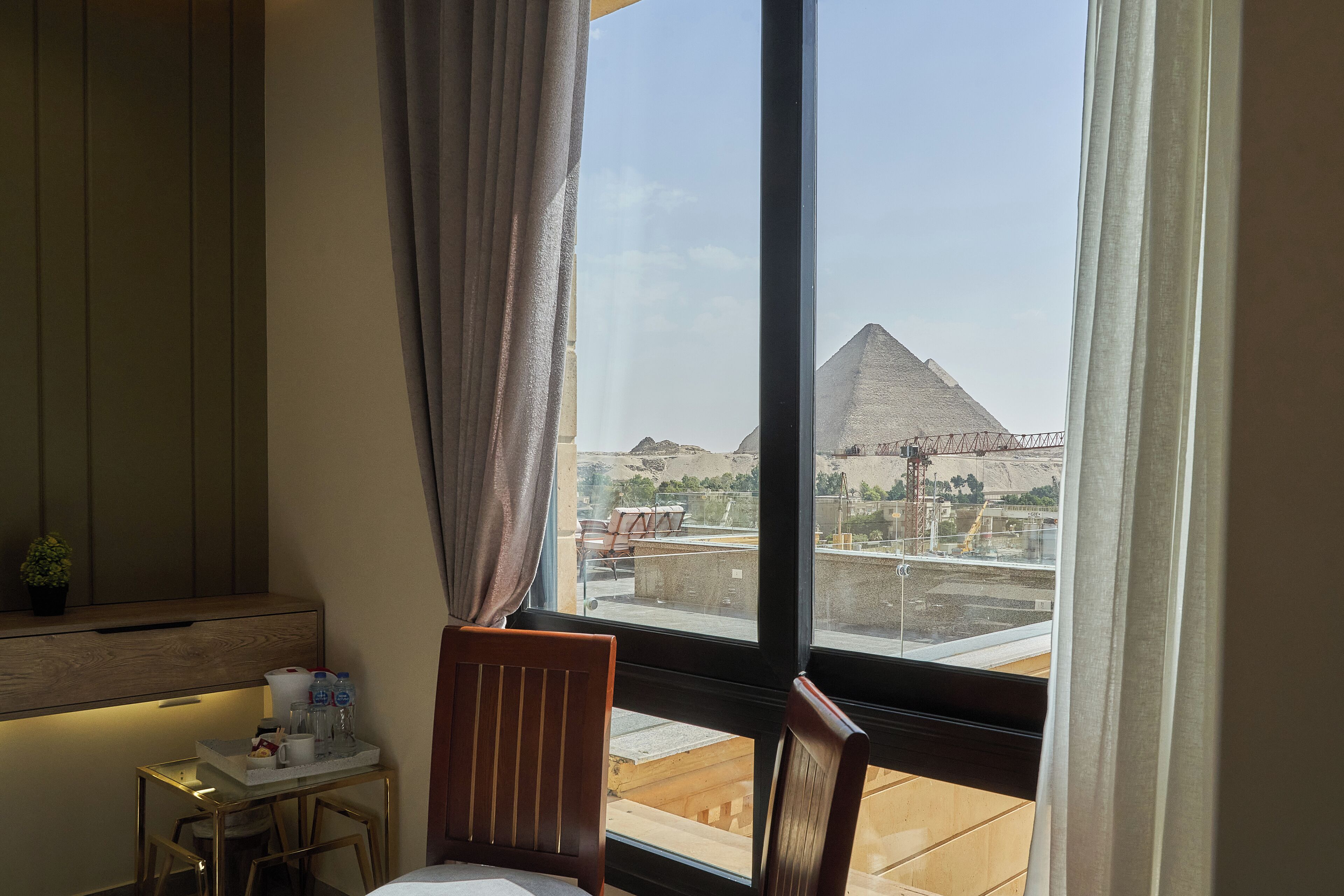 Pyramids Secret Hotel