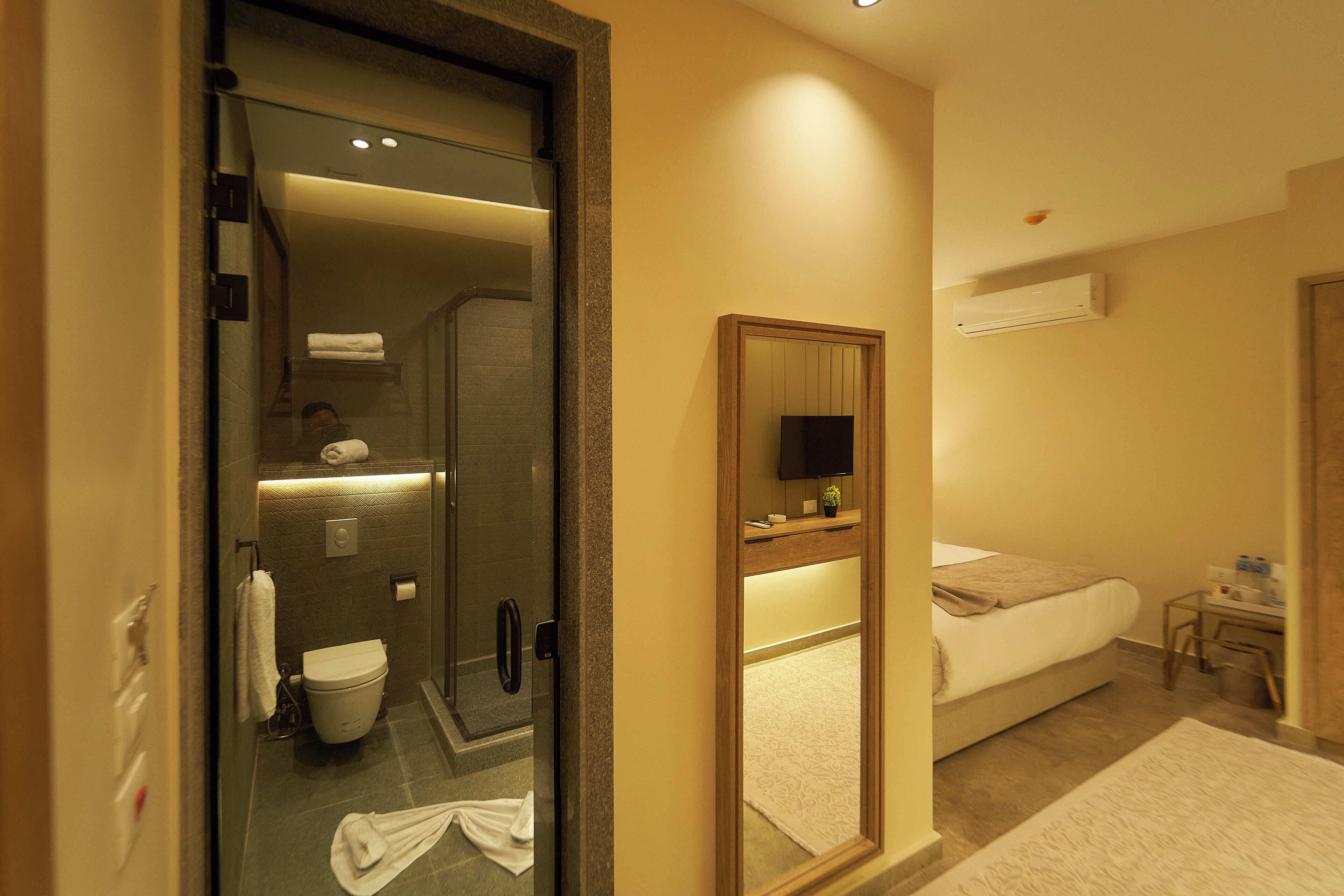 Pyramids Secret Hotel