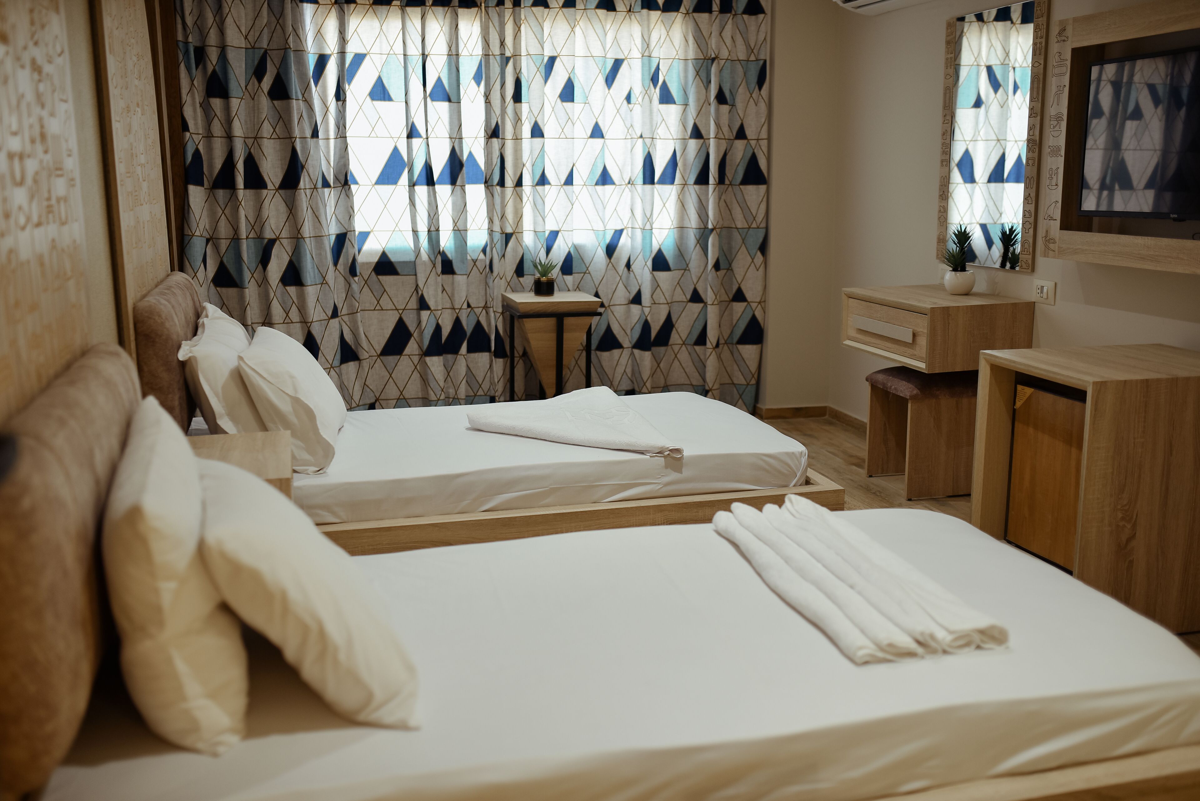 Royal Great Pyramid Inn