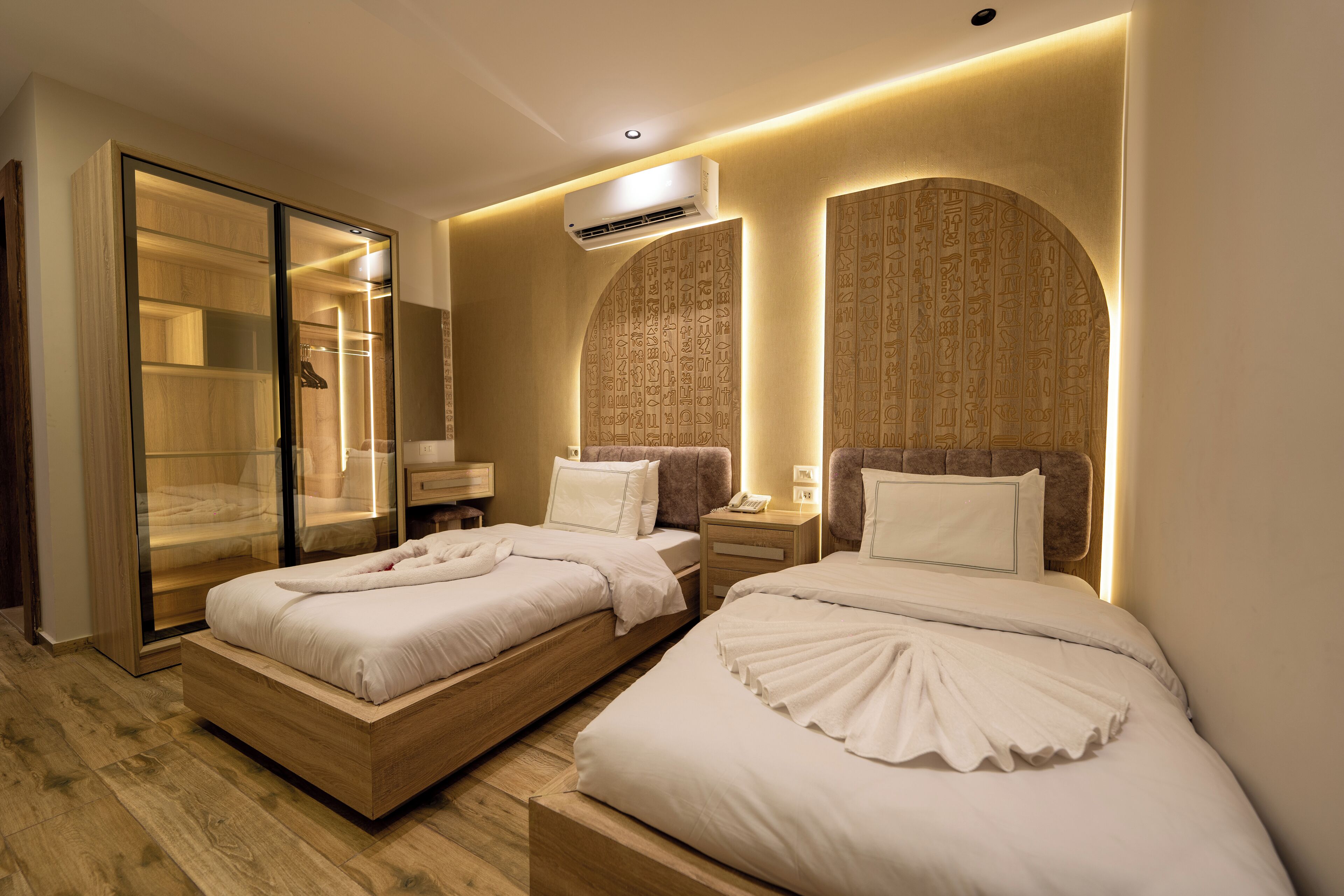 Royal Great Pyramid Inn