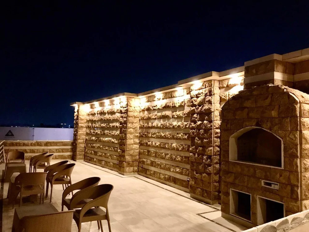 Sahara Pyramids Inn