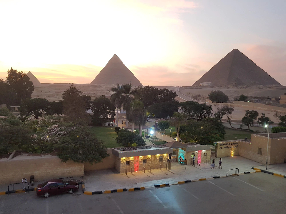Sahara Pyramids Inn