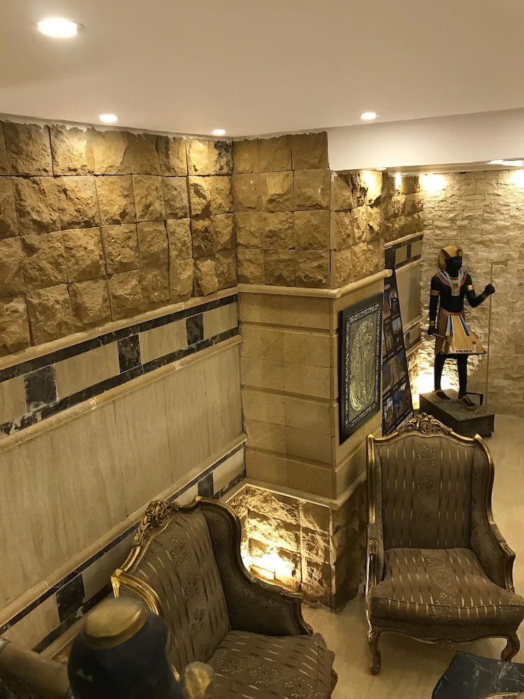 Sahara Pyramids Inn