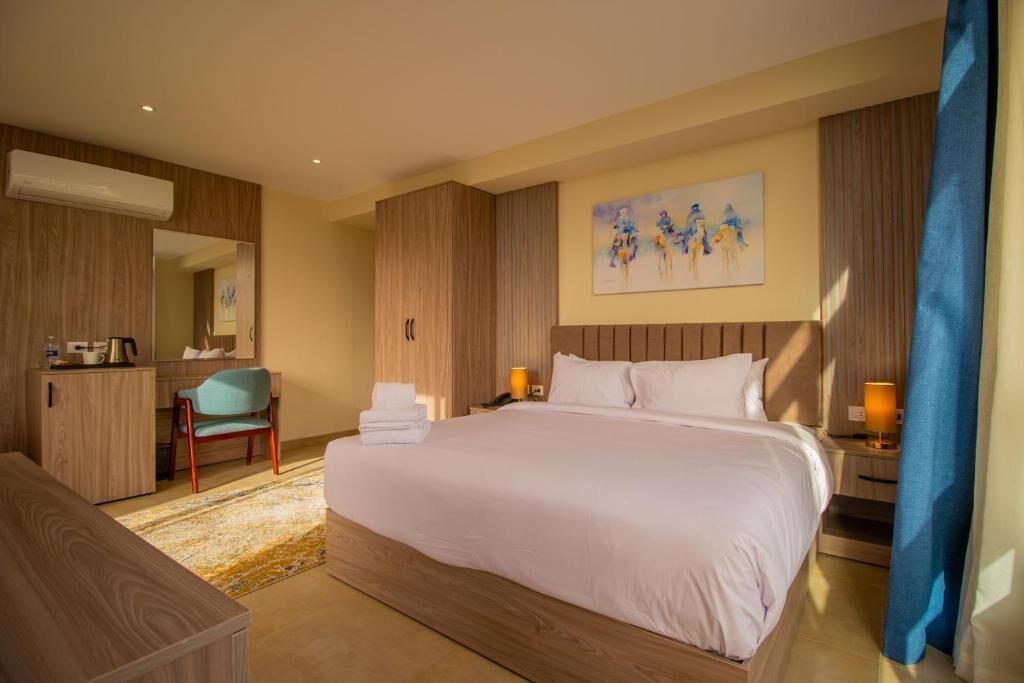 Saray Pyramids & Museum View Hotel
