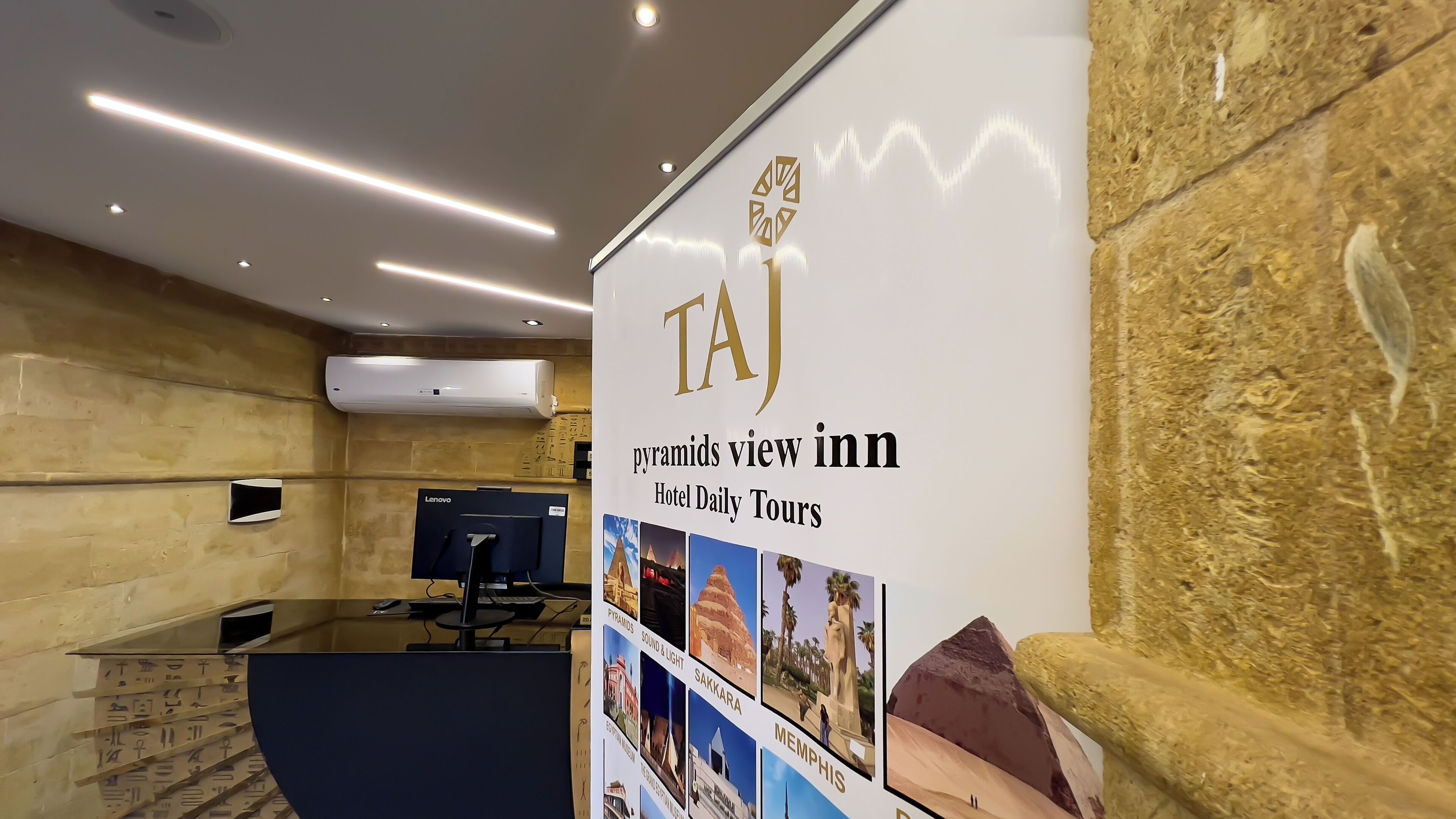 Taj Pyramids View Inn