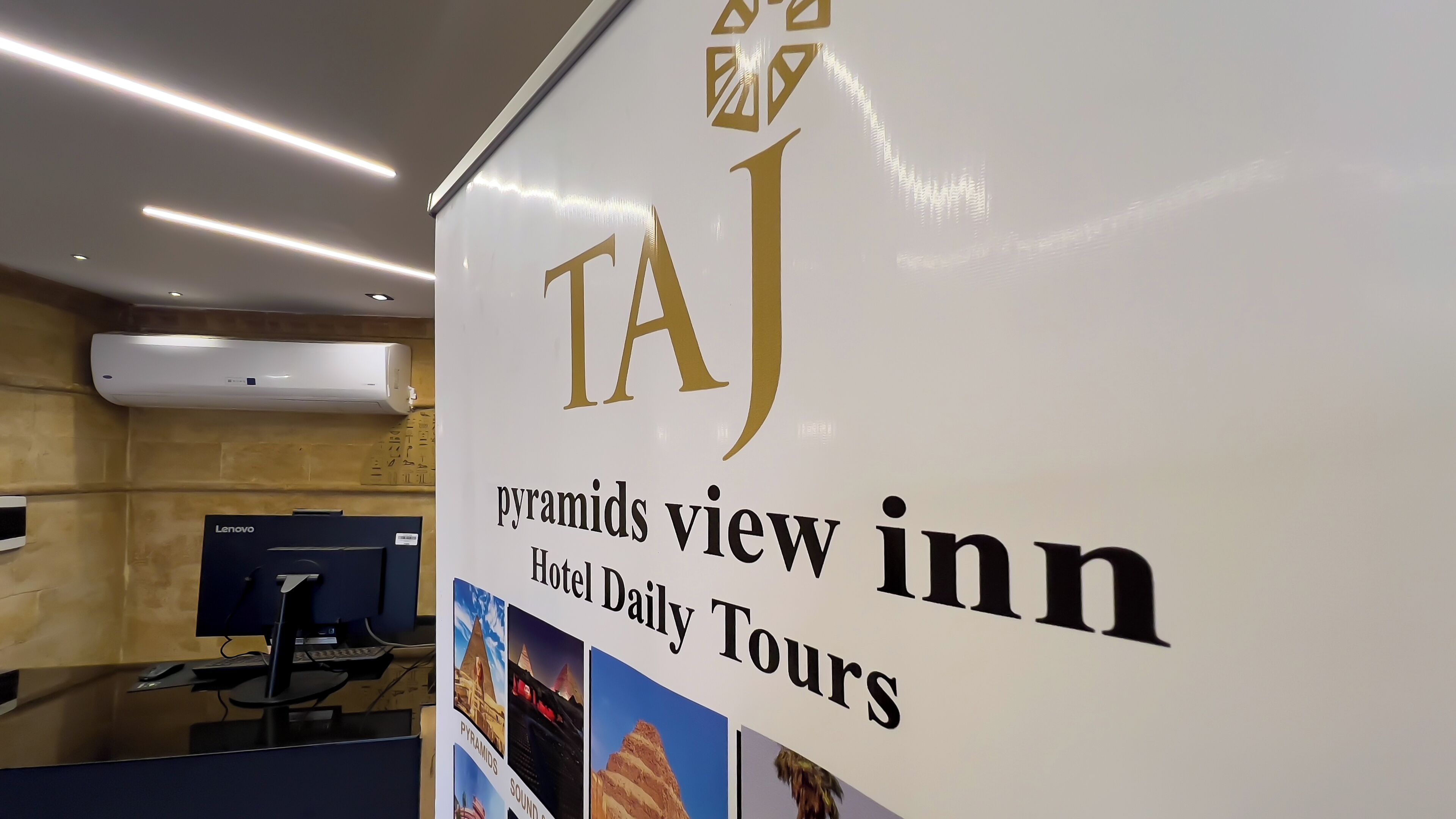 Taj Pyramids View Inn