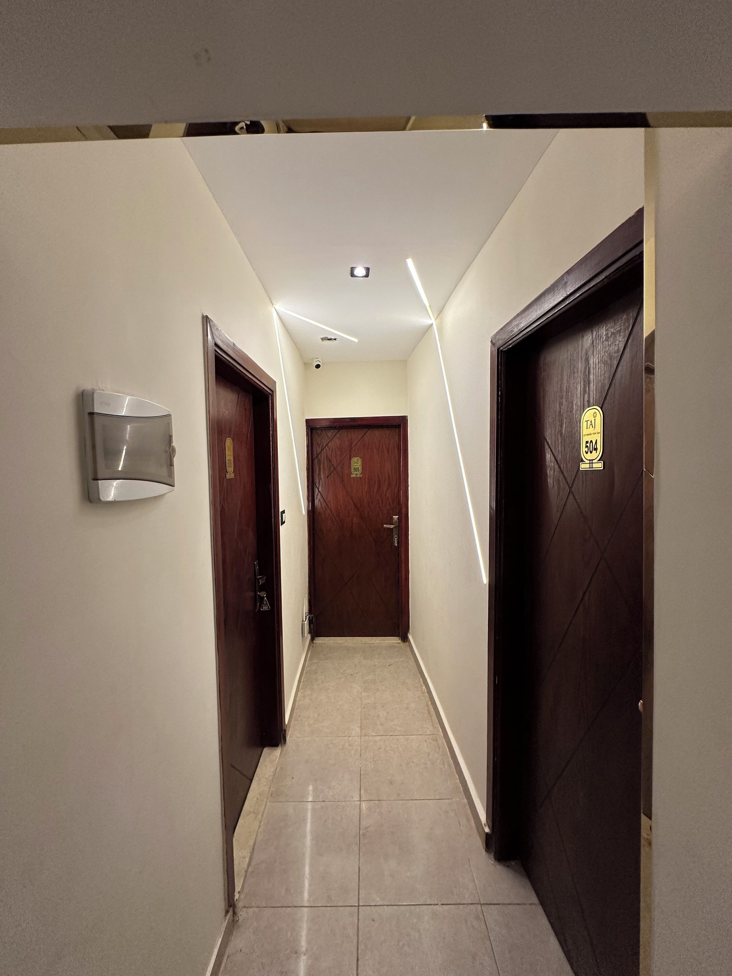 Taj Pyramids View Inn