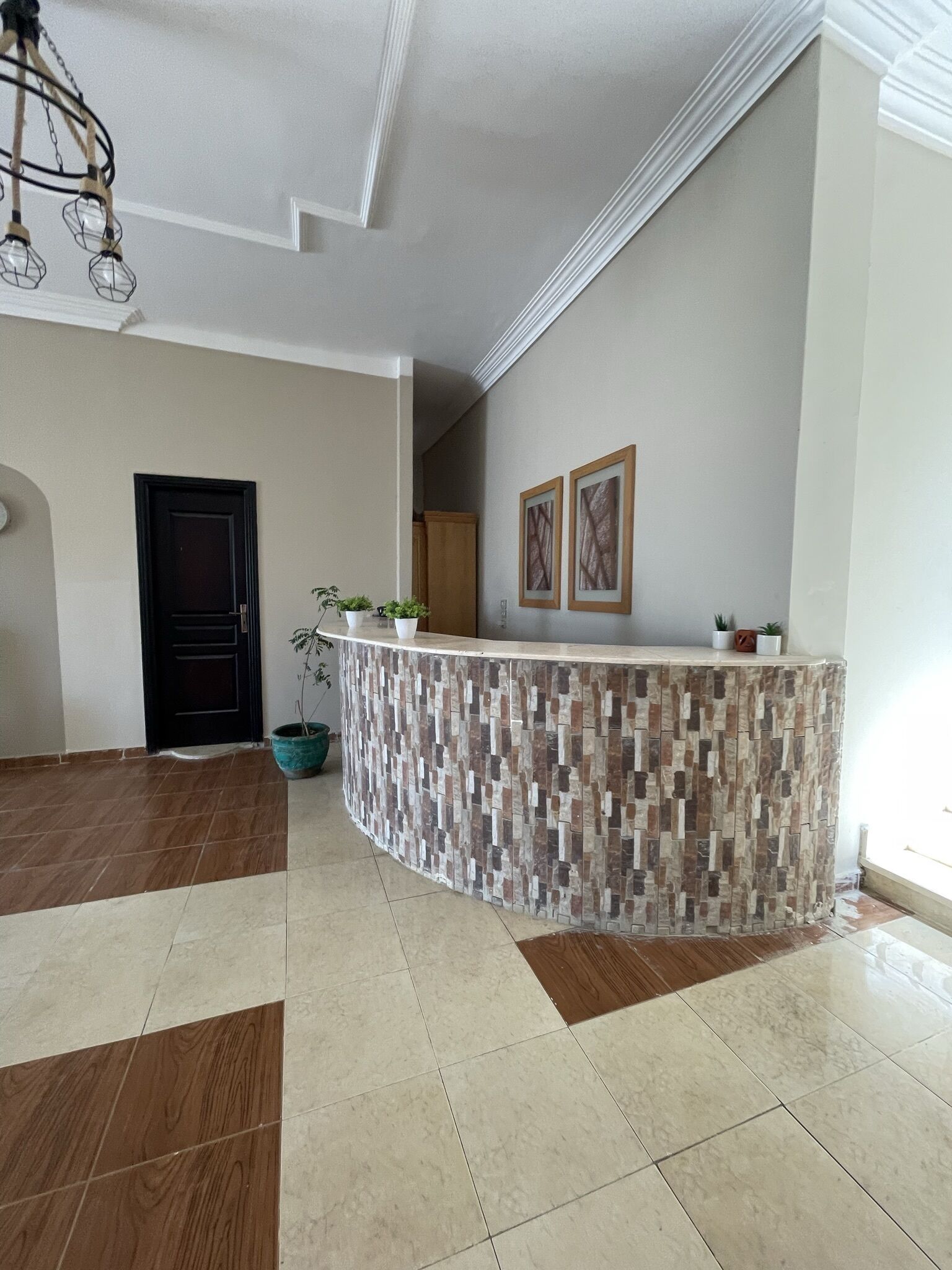 La Casa Guest House