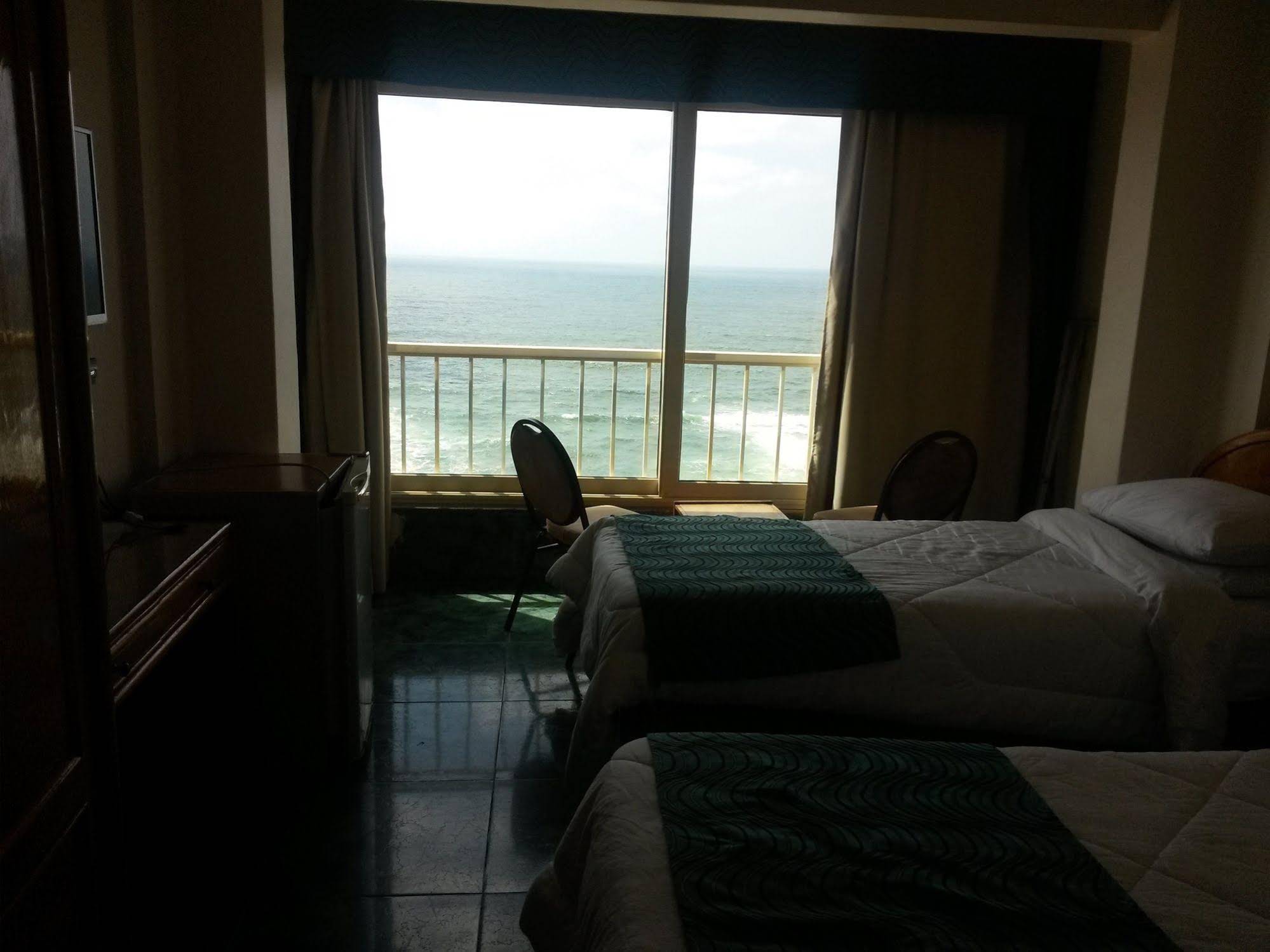 Royal Crown Alexandria Hotel