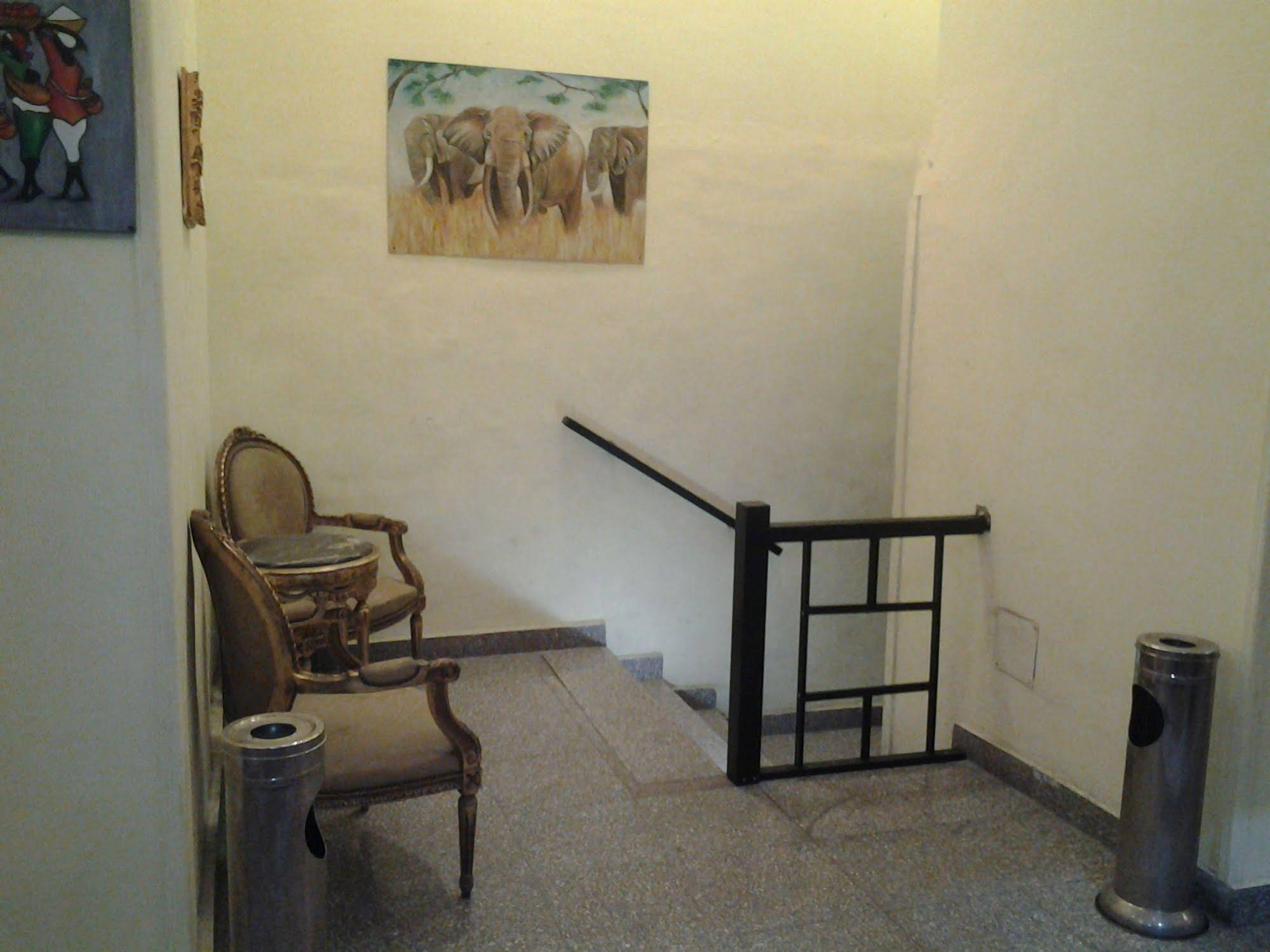Royal Crown Alexandria Hotel