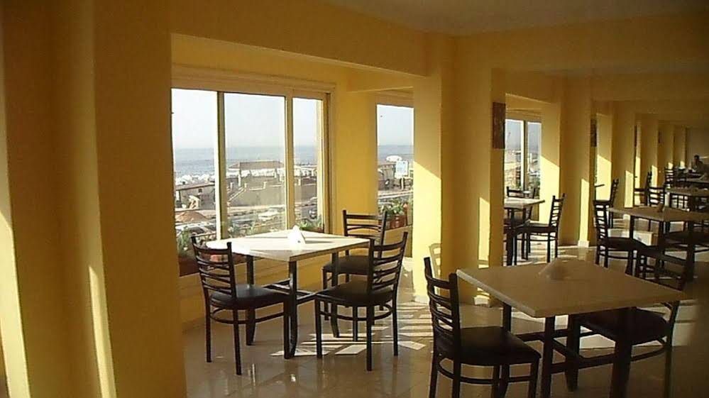 Royal Crown Alexandria Hotel