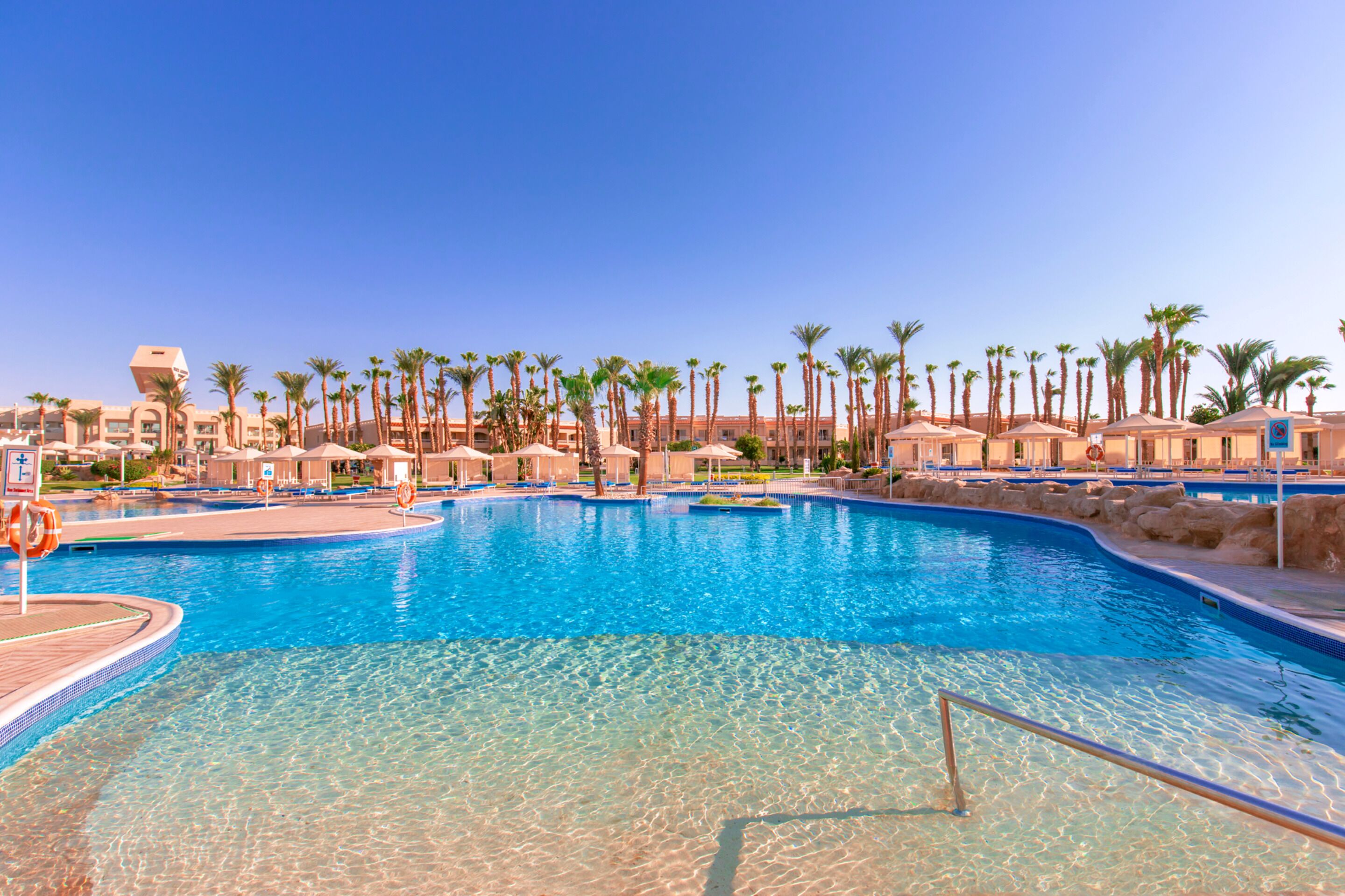Beach Albatros Resort