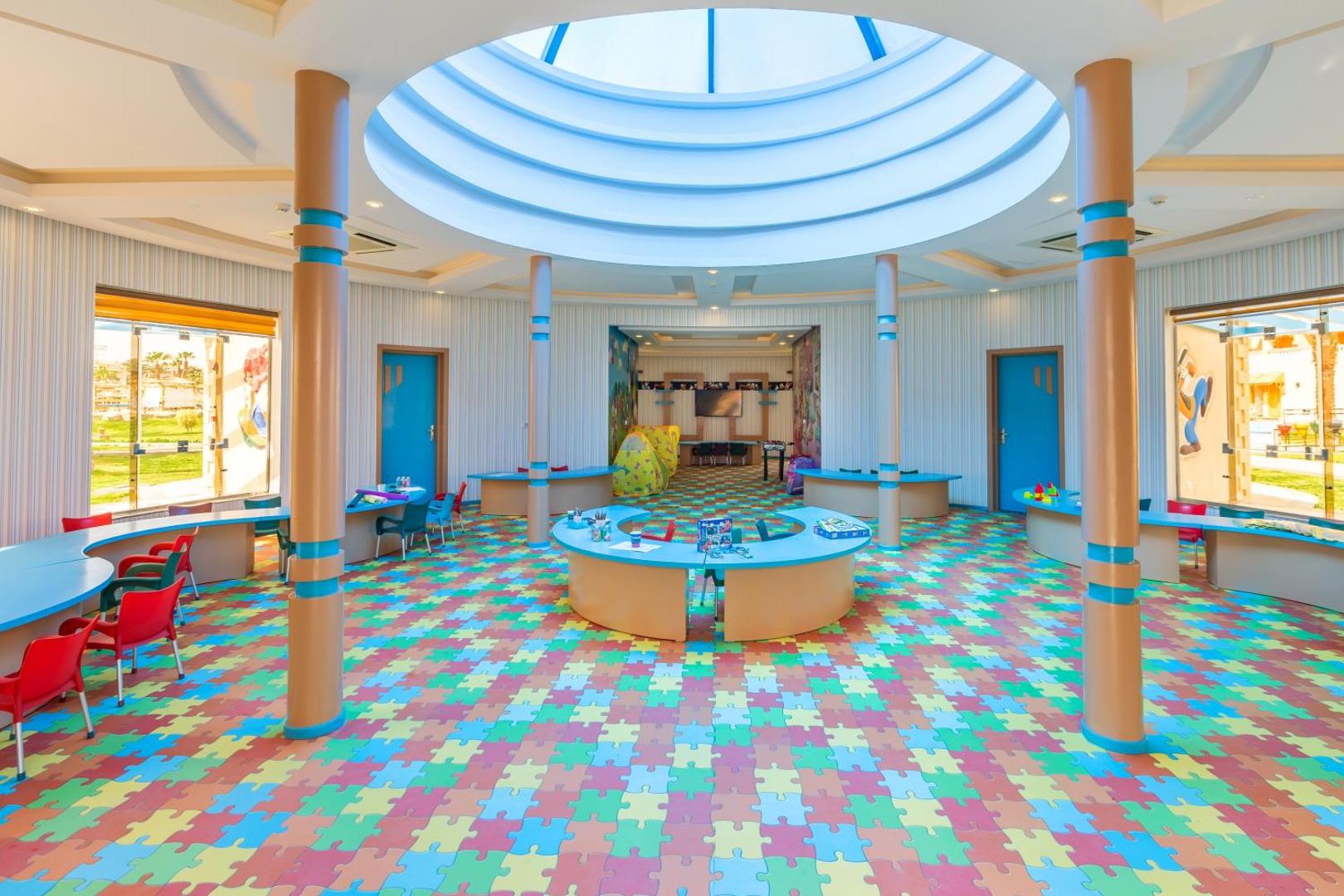 Beach Albatros Resort