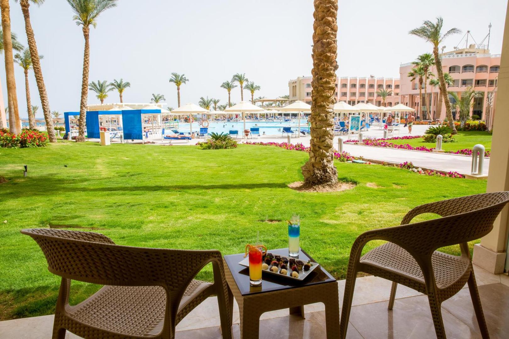 Beach Albatros Resort
