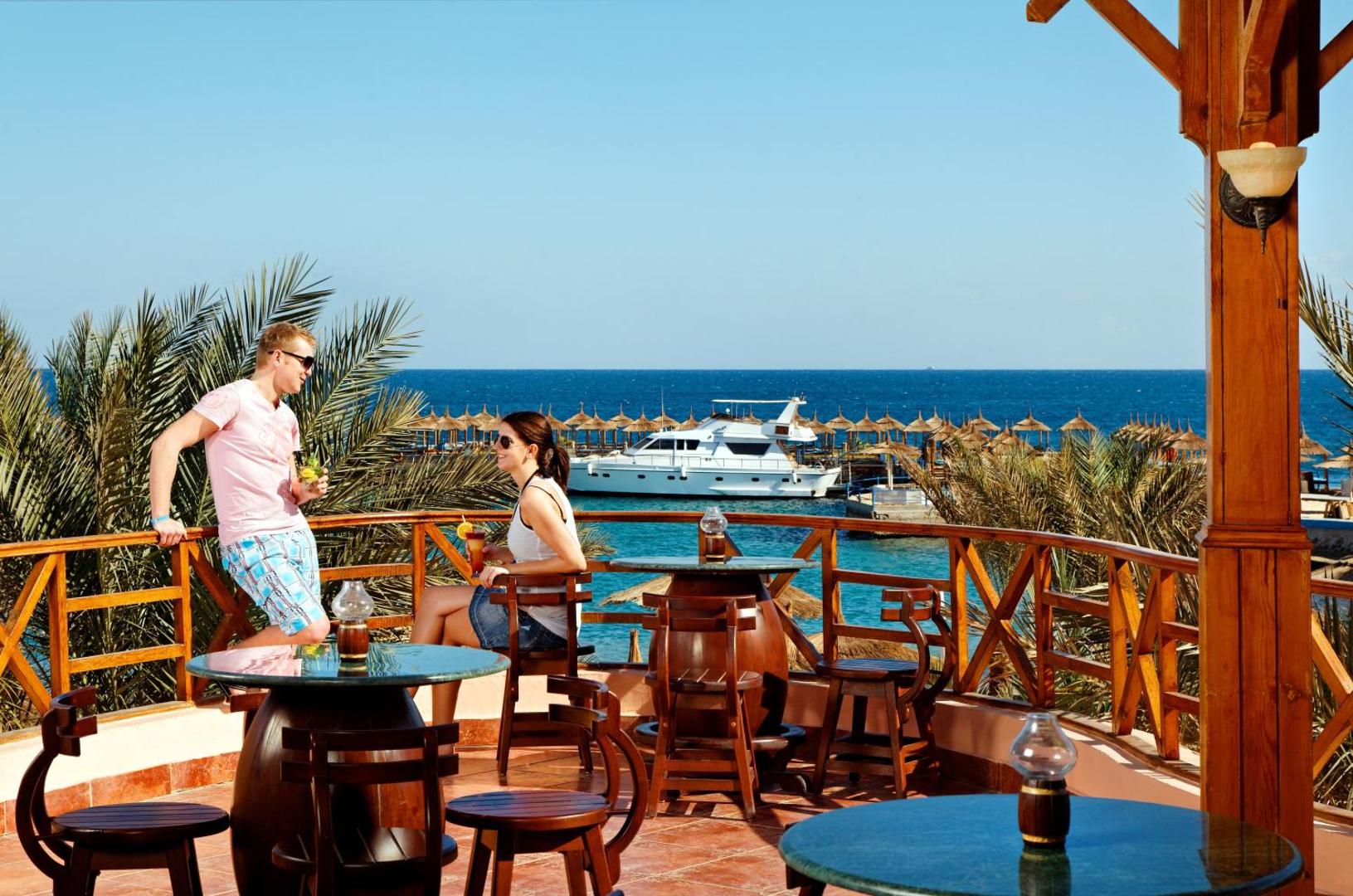 Beach Albatros Resort