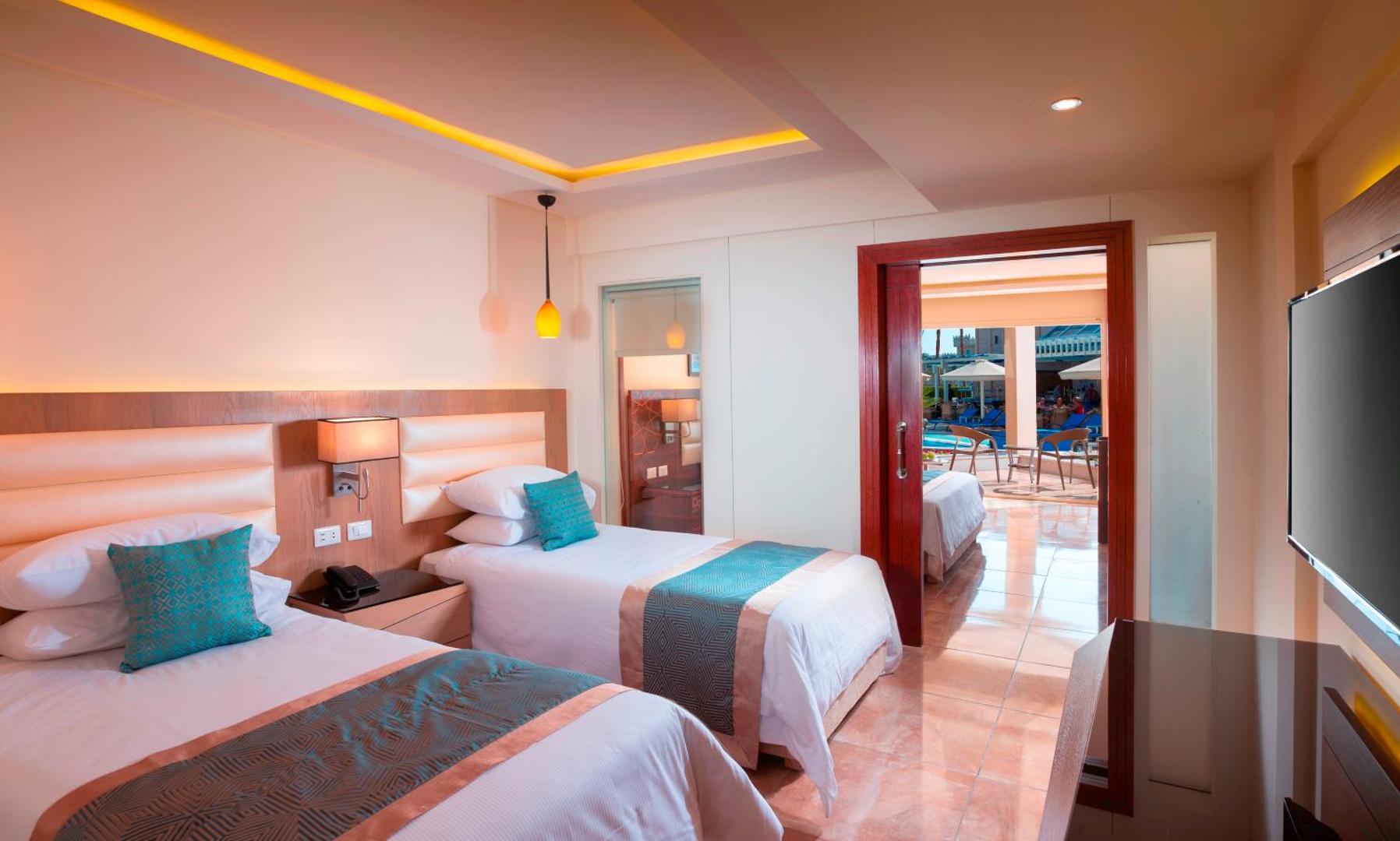 Beach Albatros Resort