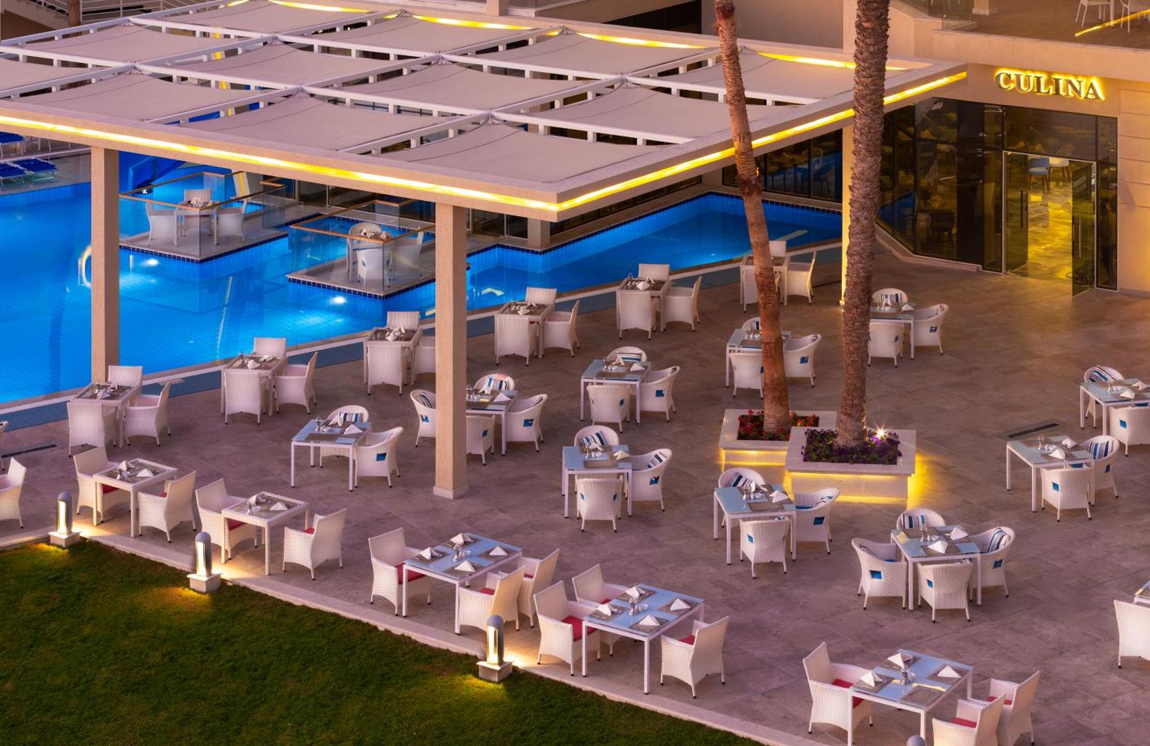 Beach Albatros Resort