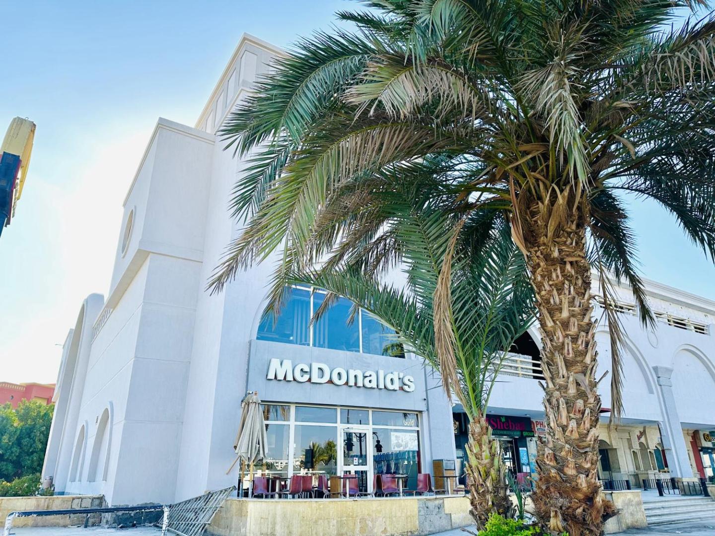 Desert Pearl Apartments