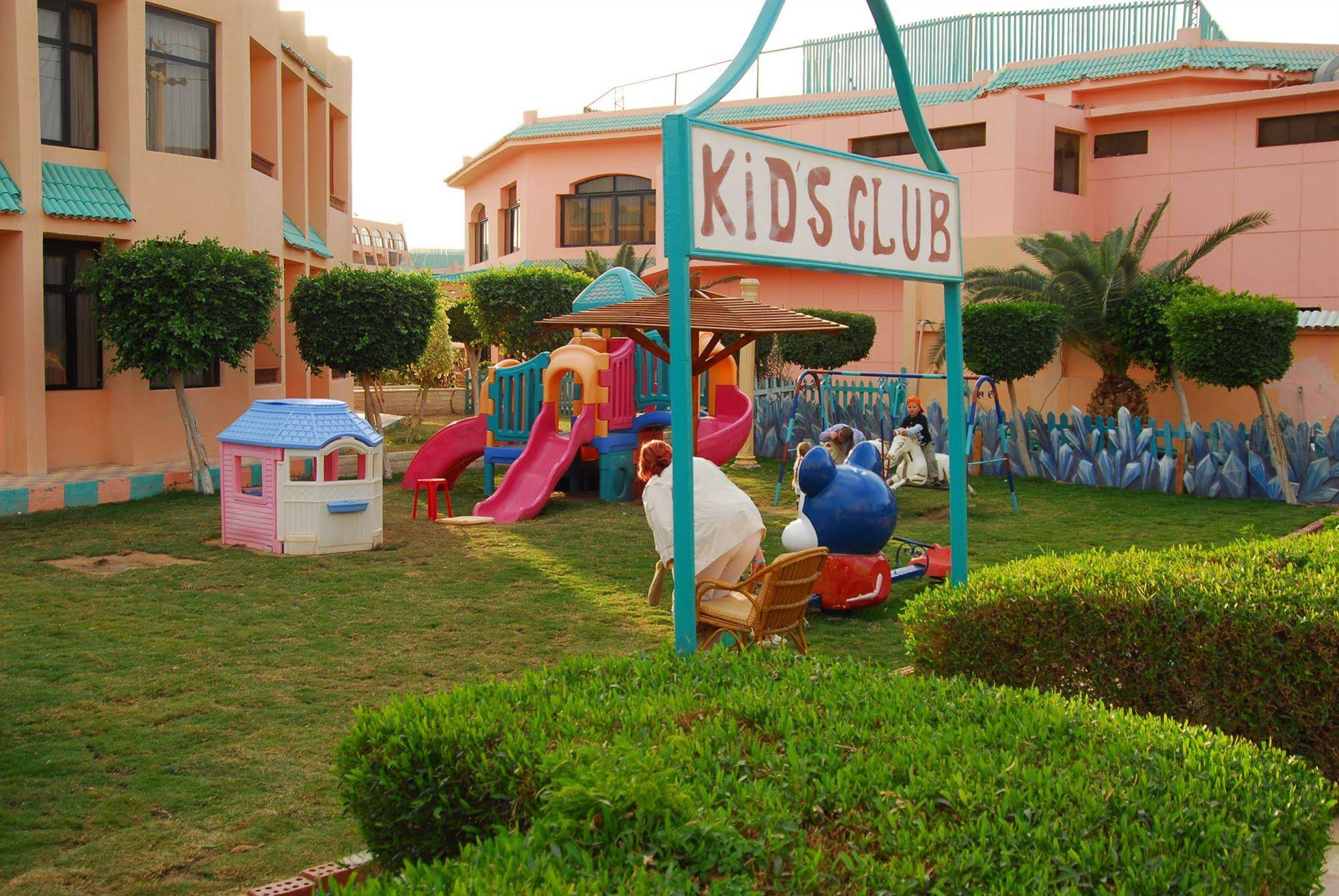 Blend Club Aqua Resort