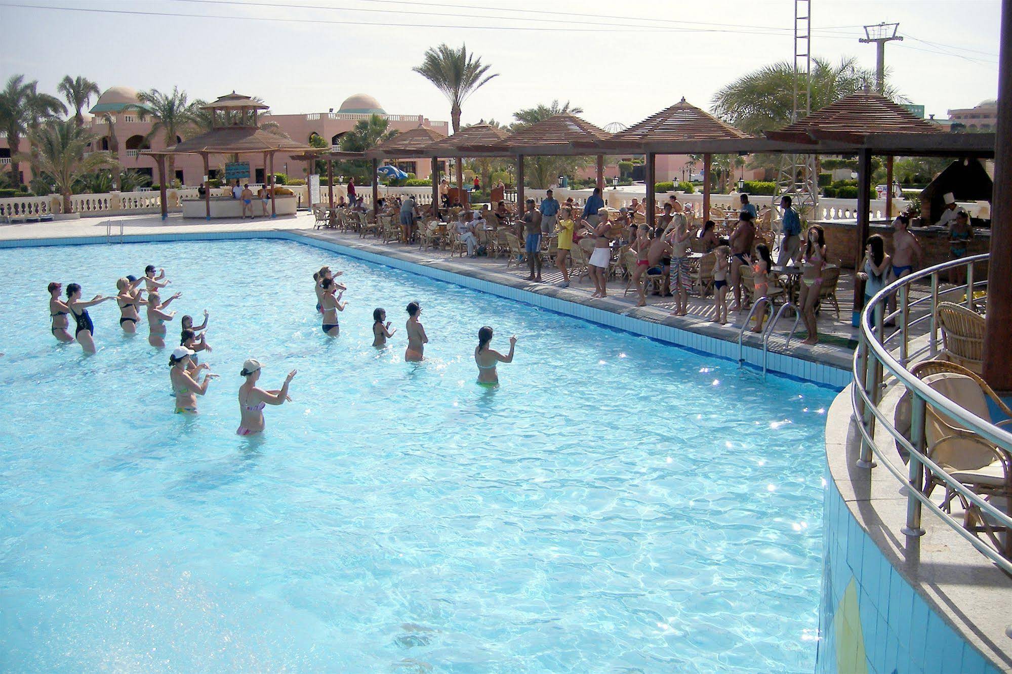 Blend Club Aqua Resort