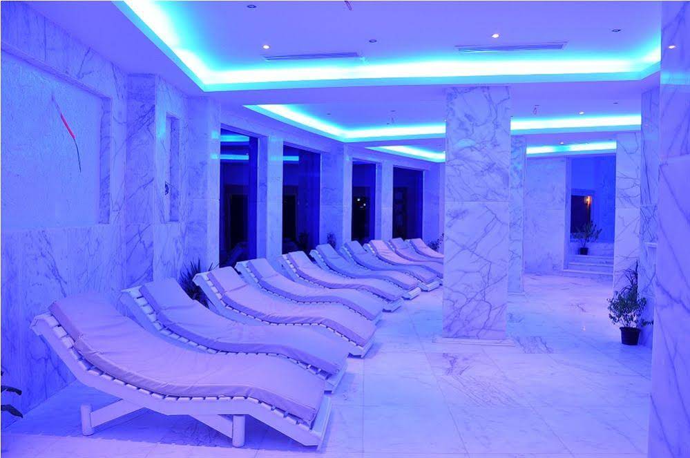 Blend Club Aqua Resort