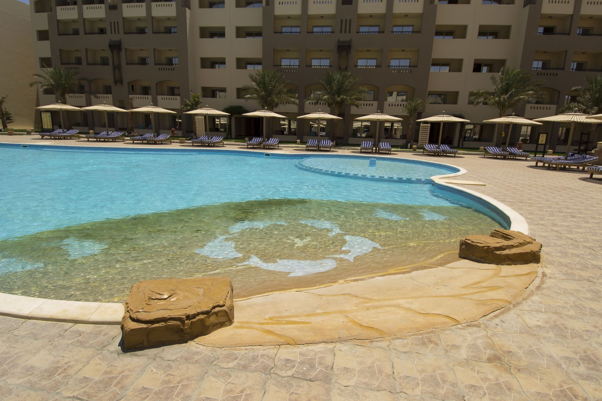 El Karma Aqua Beach Resort