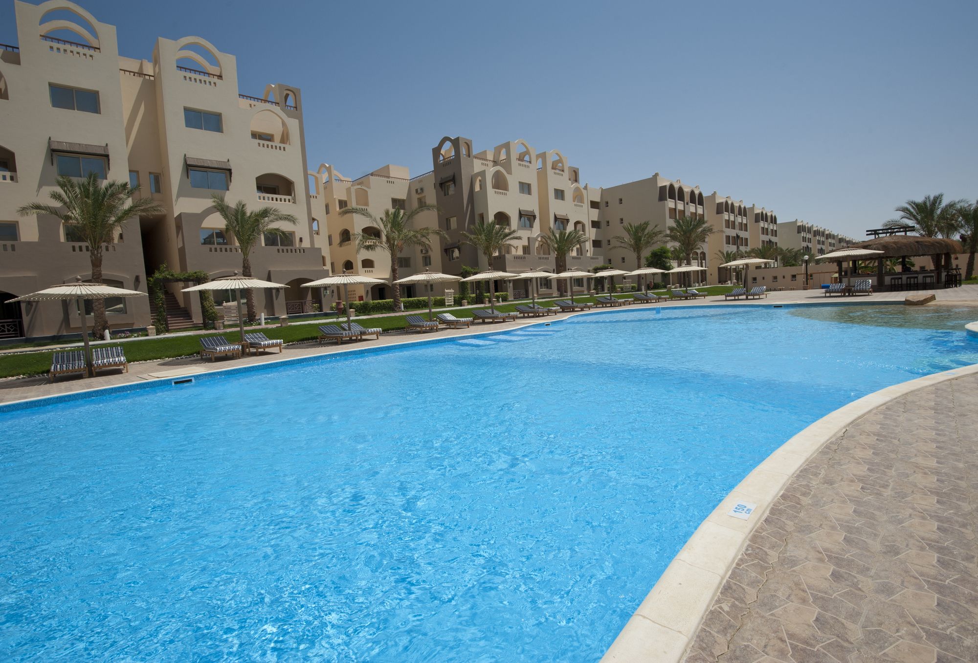 El Karma Aqua Beach Resort
