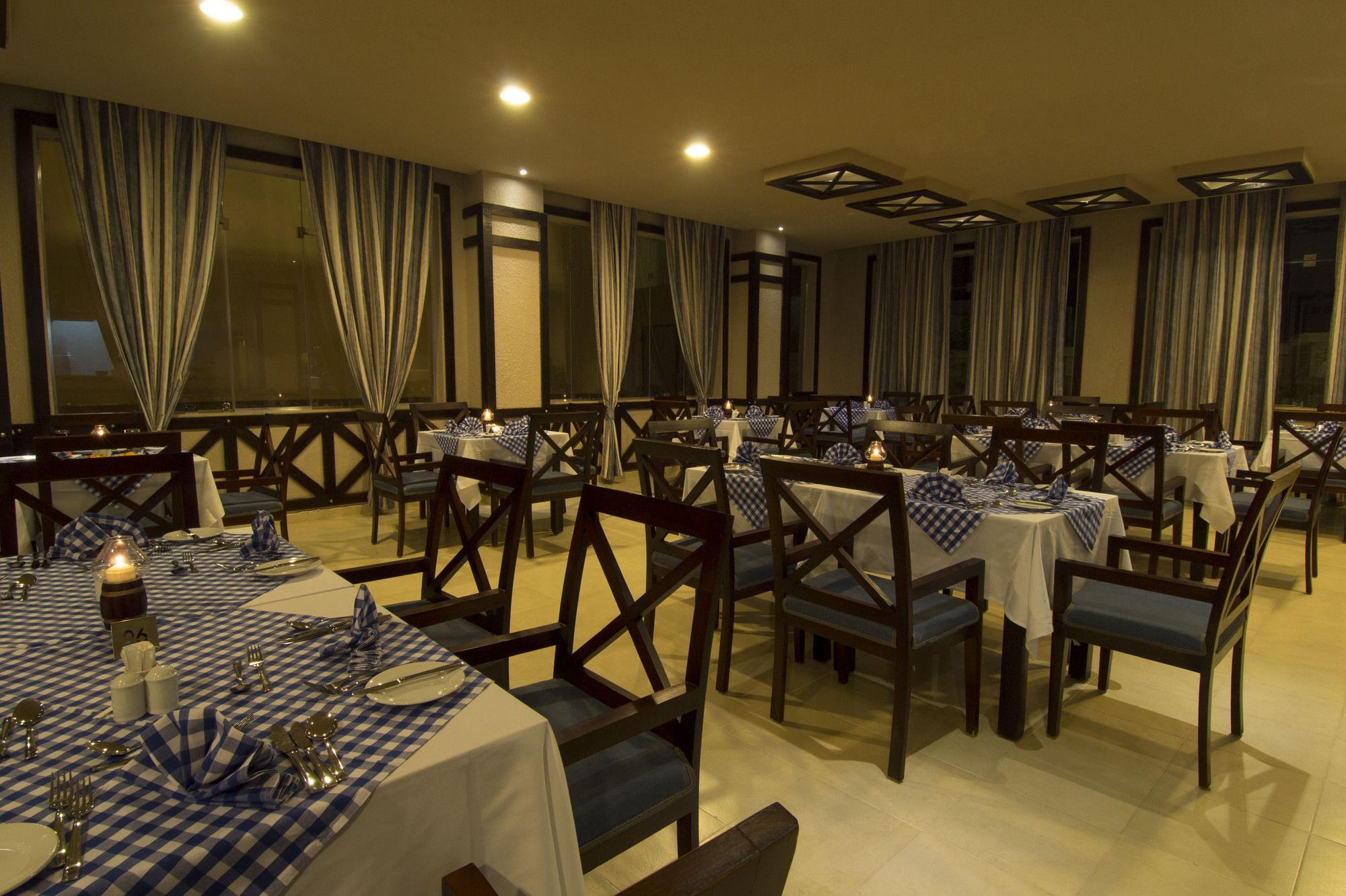 El Karma Aqua Beach Resort