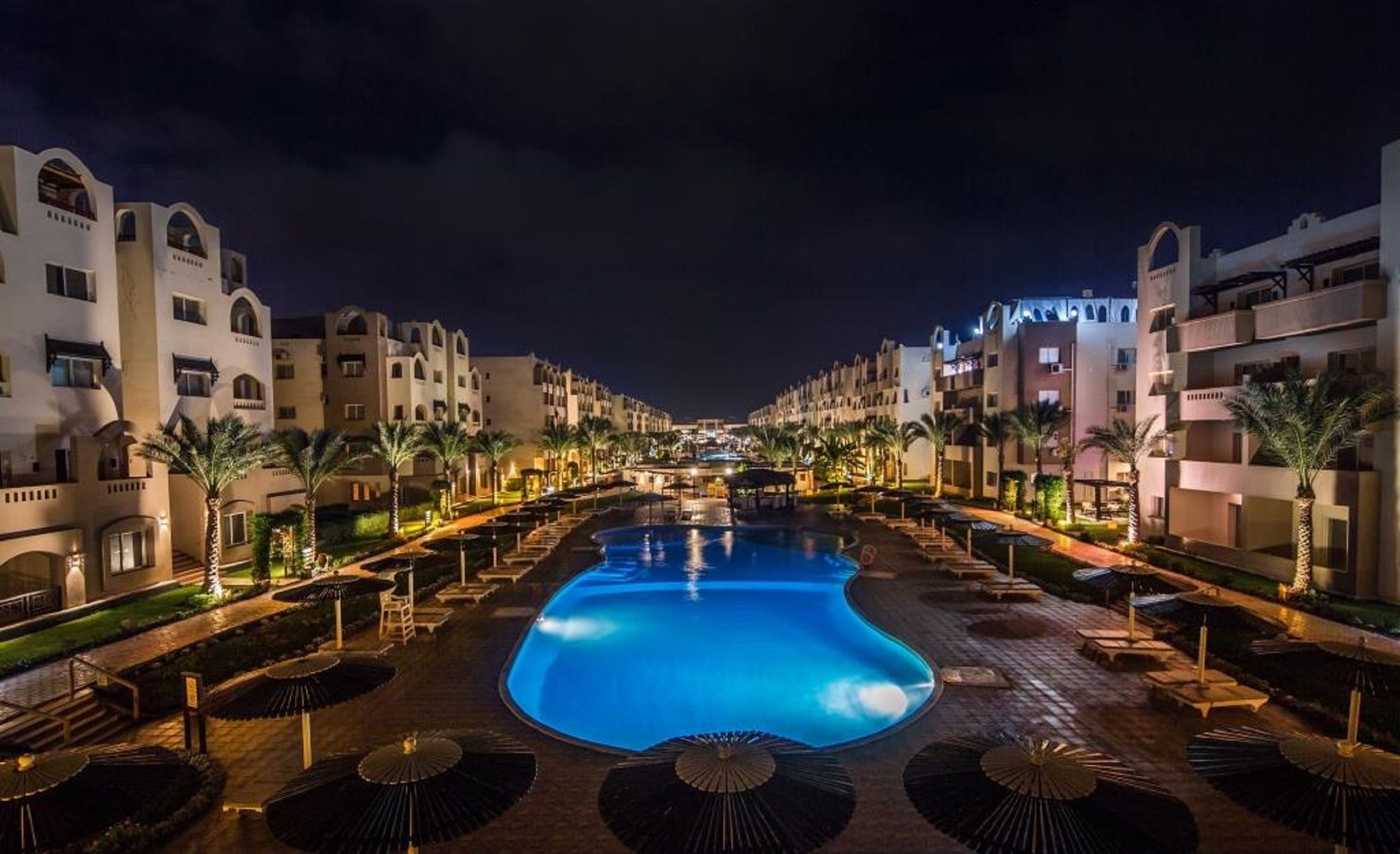 El Karma Aqua Beach Resort