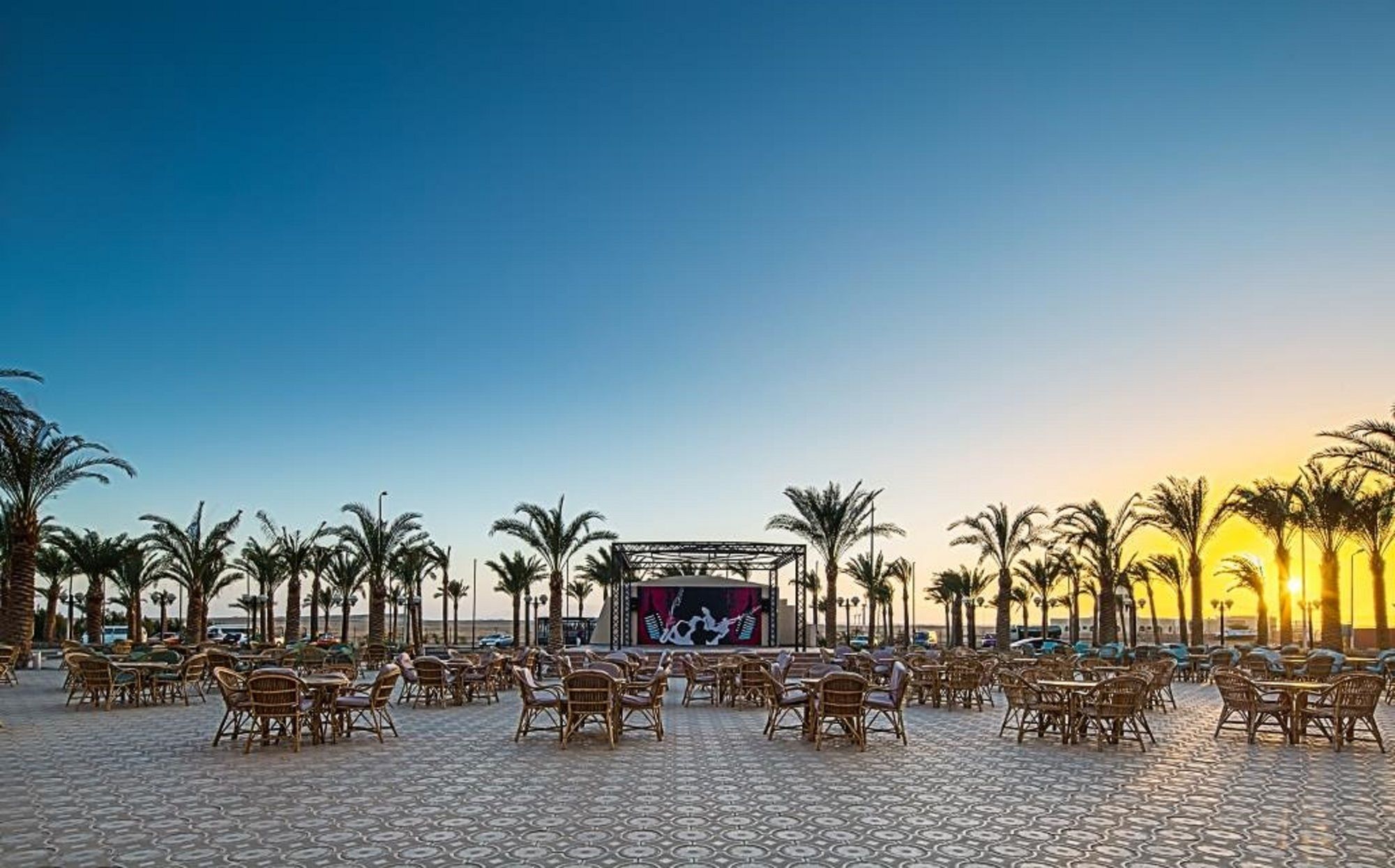 El Karma Aqua Beach Resort