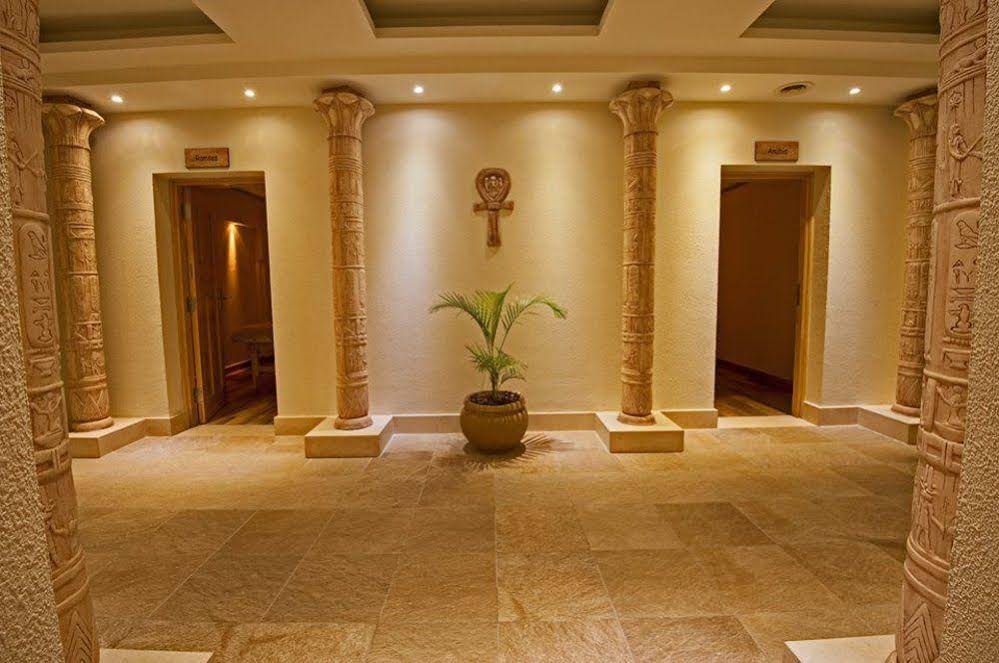 Rivoli Suites