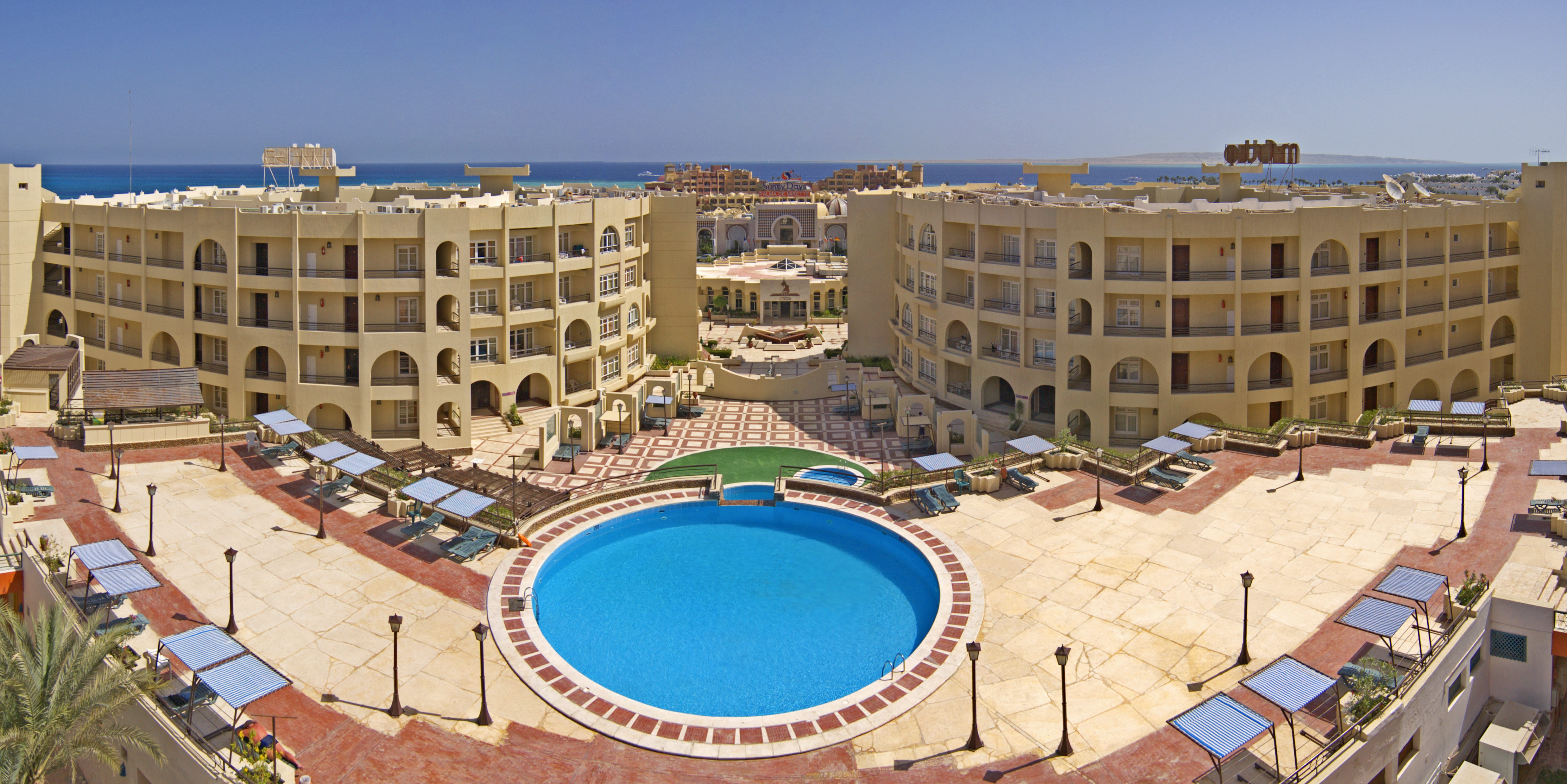 Sunny Days Mirette Family Aqua Park Resort