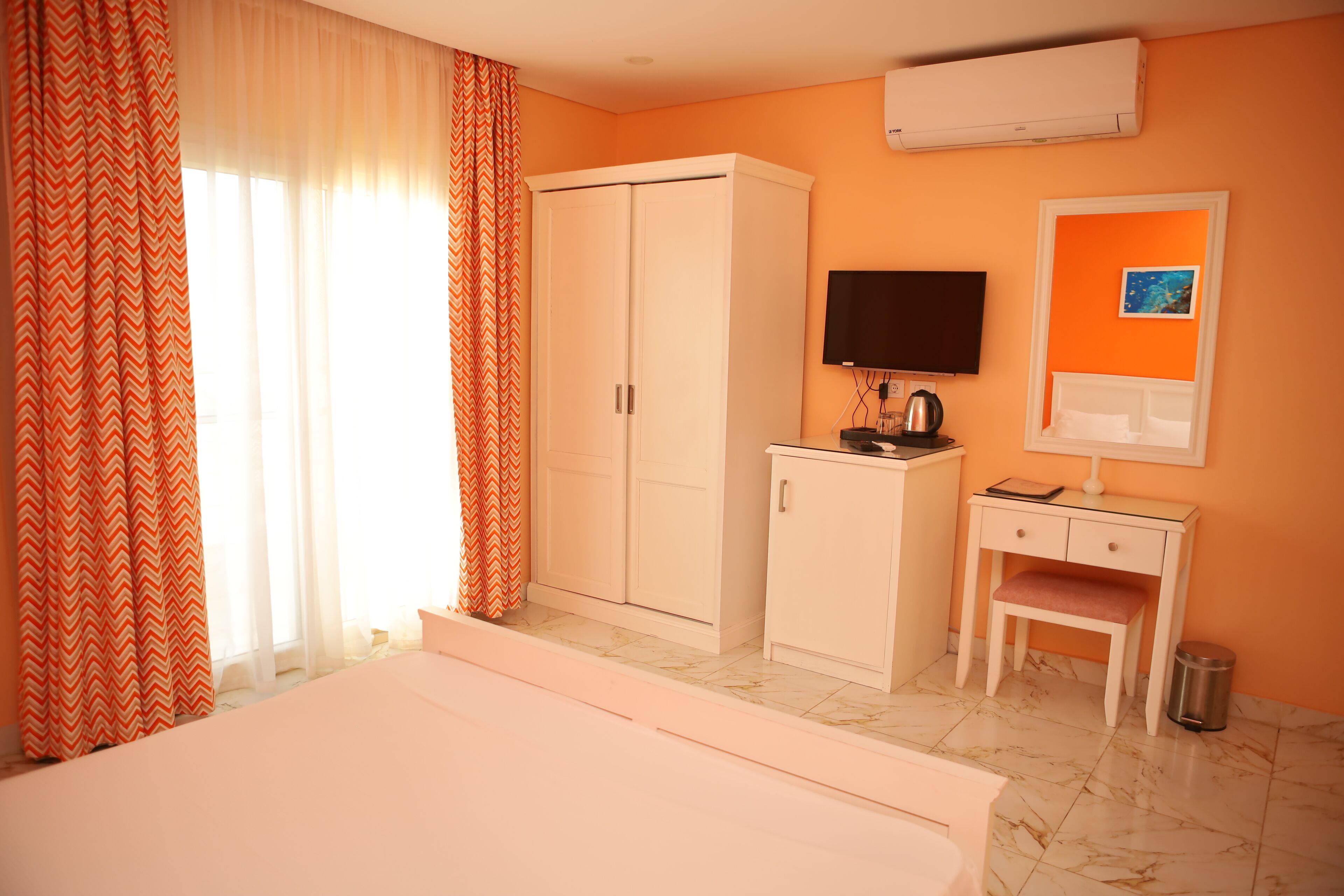 Tiba Rose Plaza