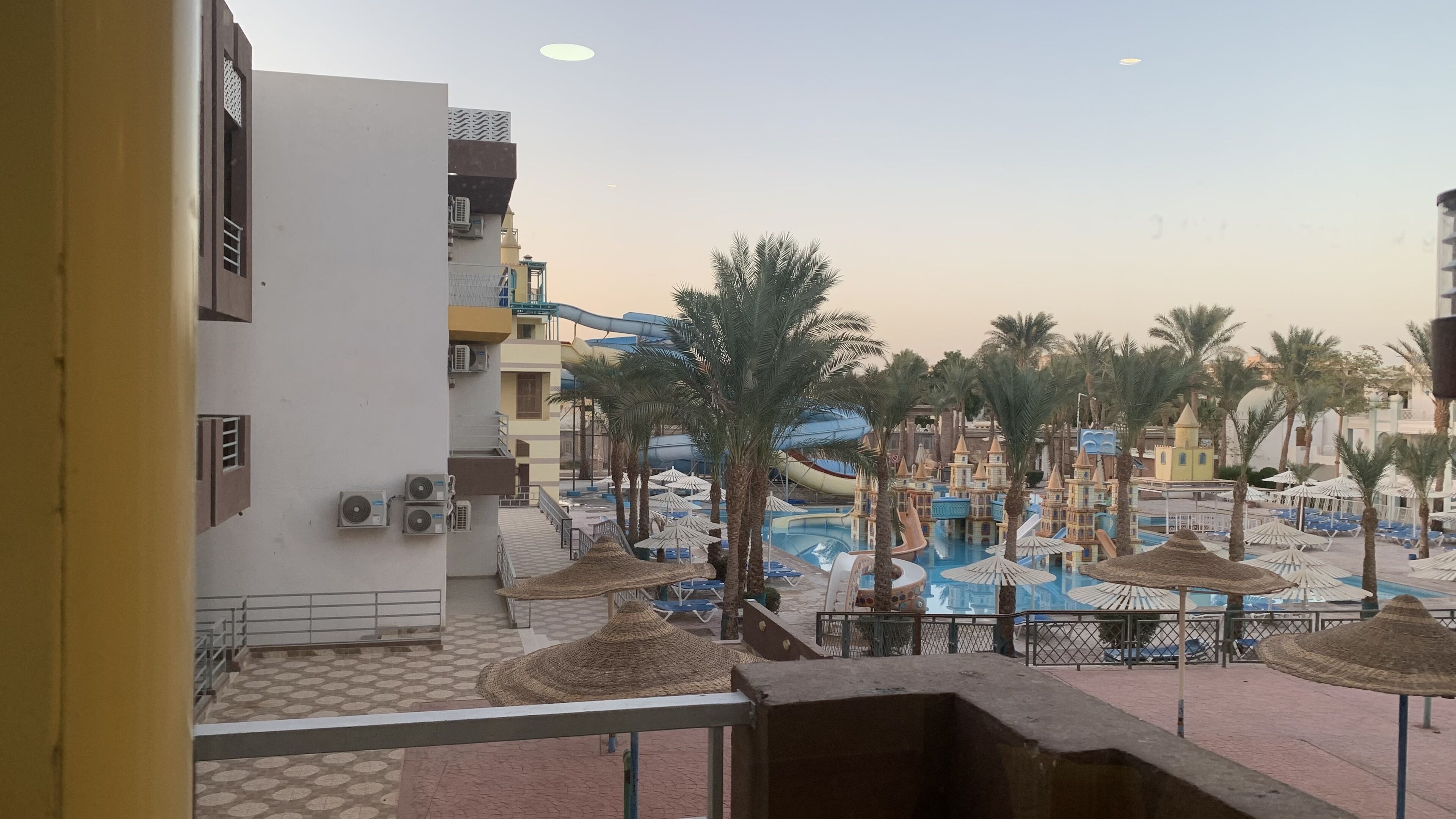 View Aqua Apartments & suites