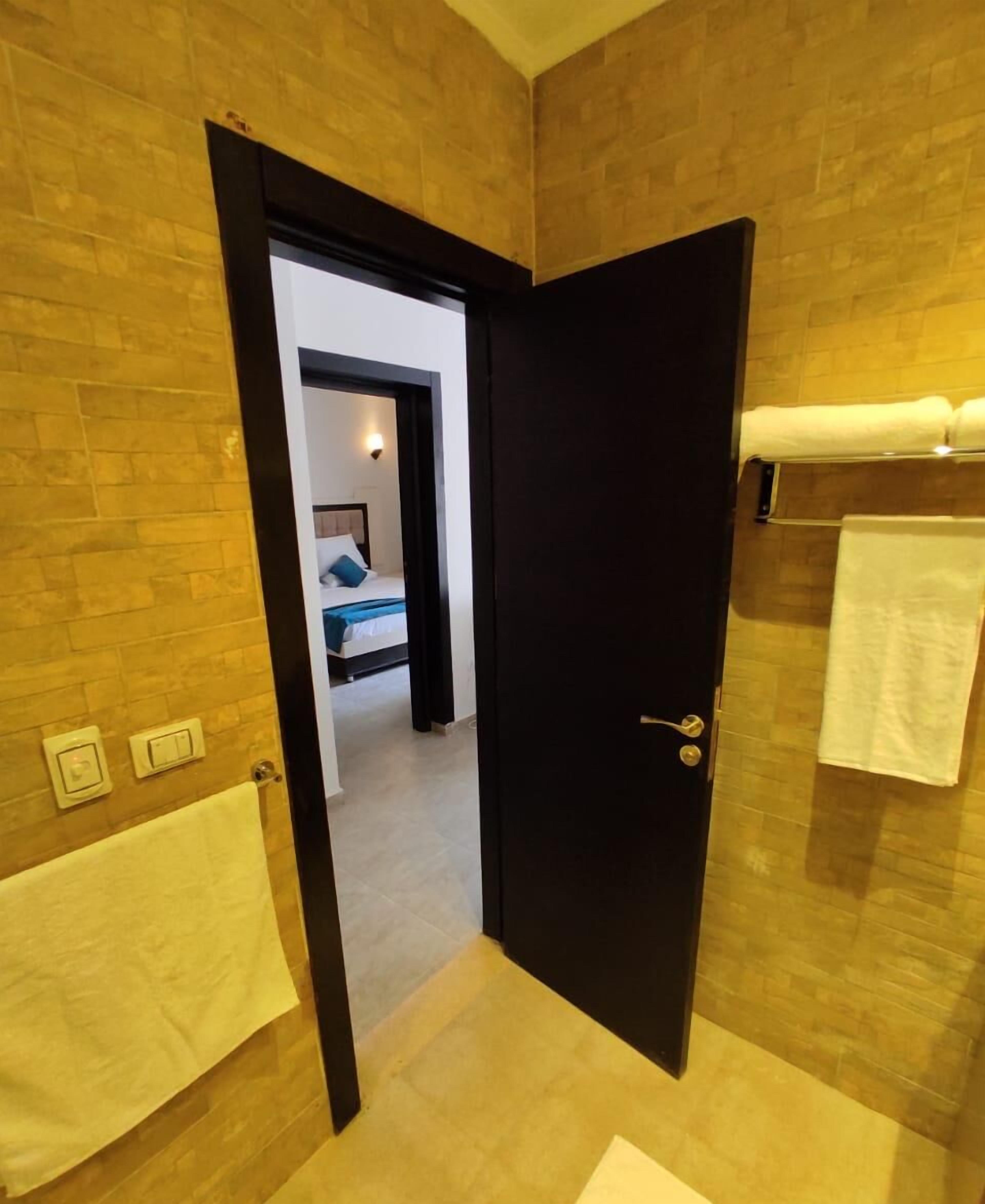 View Aqua Apartments & suites