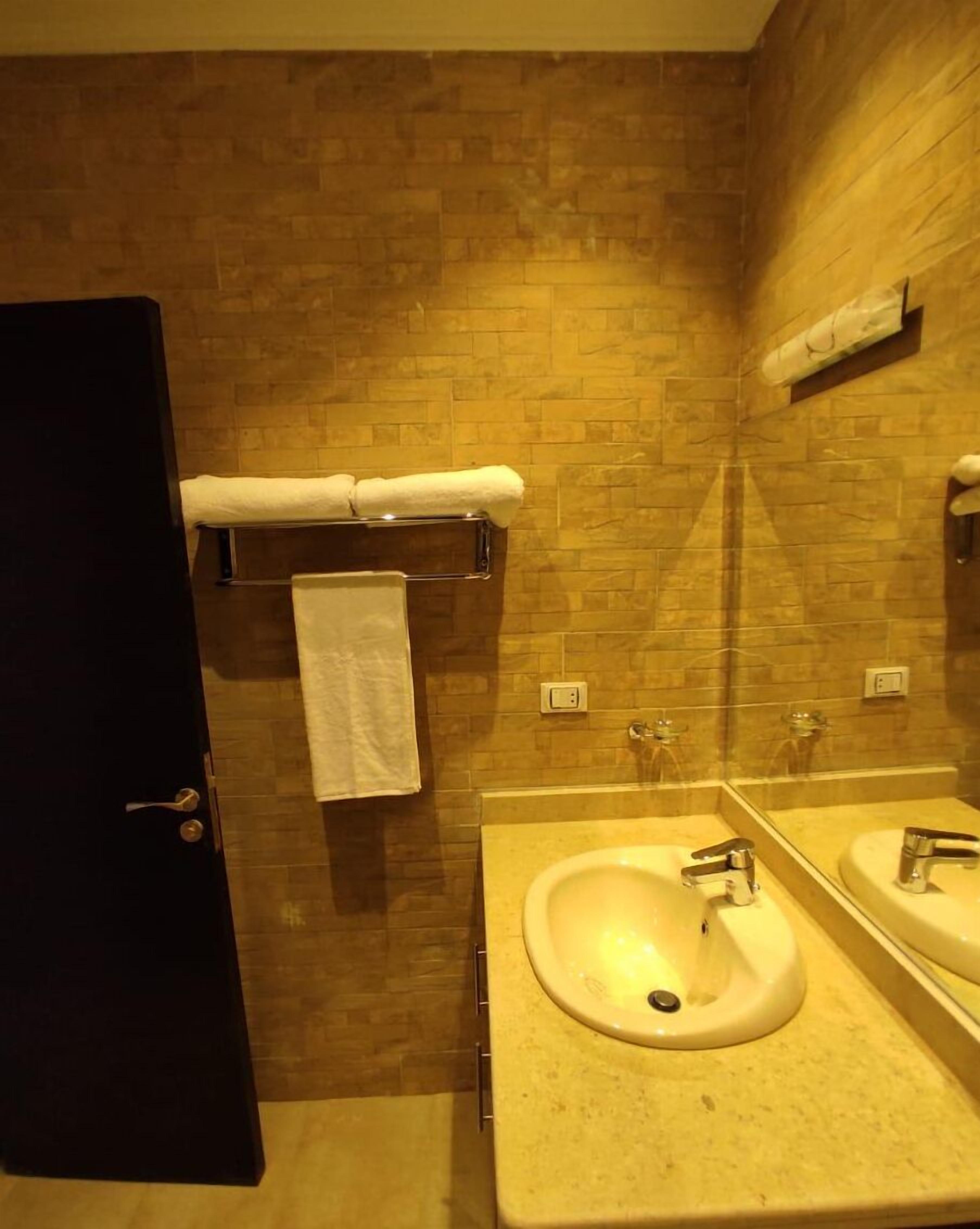 View Aqua Apartments & suites
