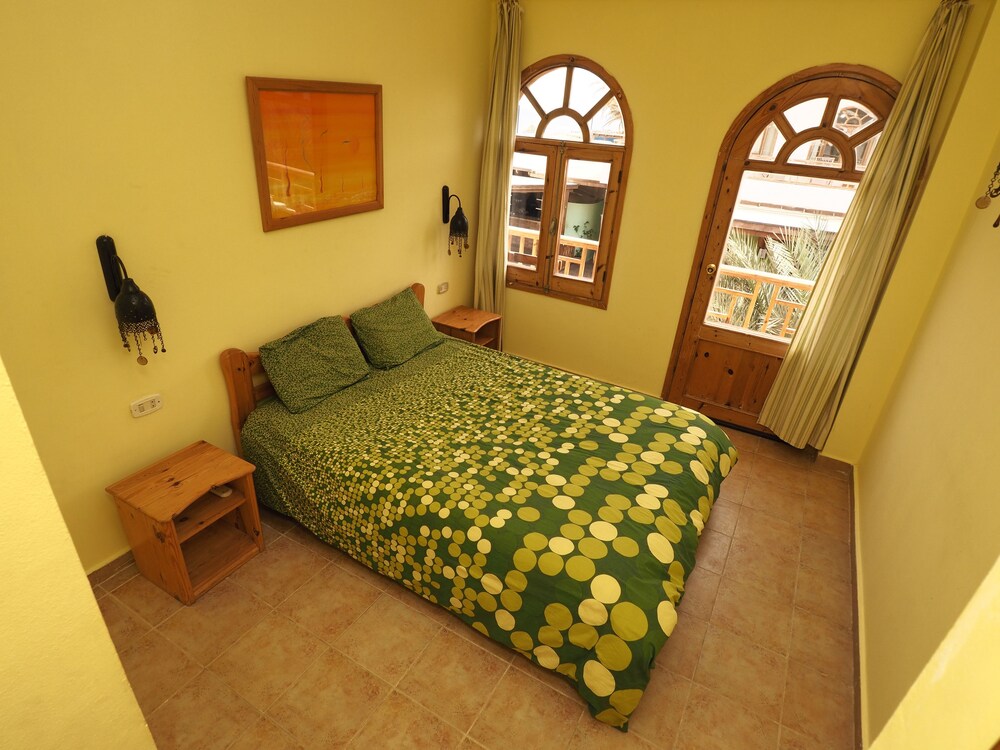 Shams Hotel & Dive Centre